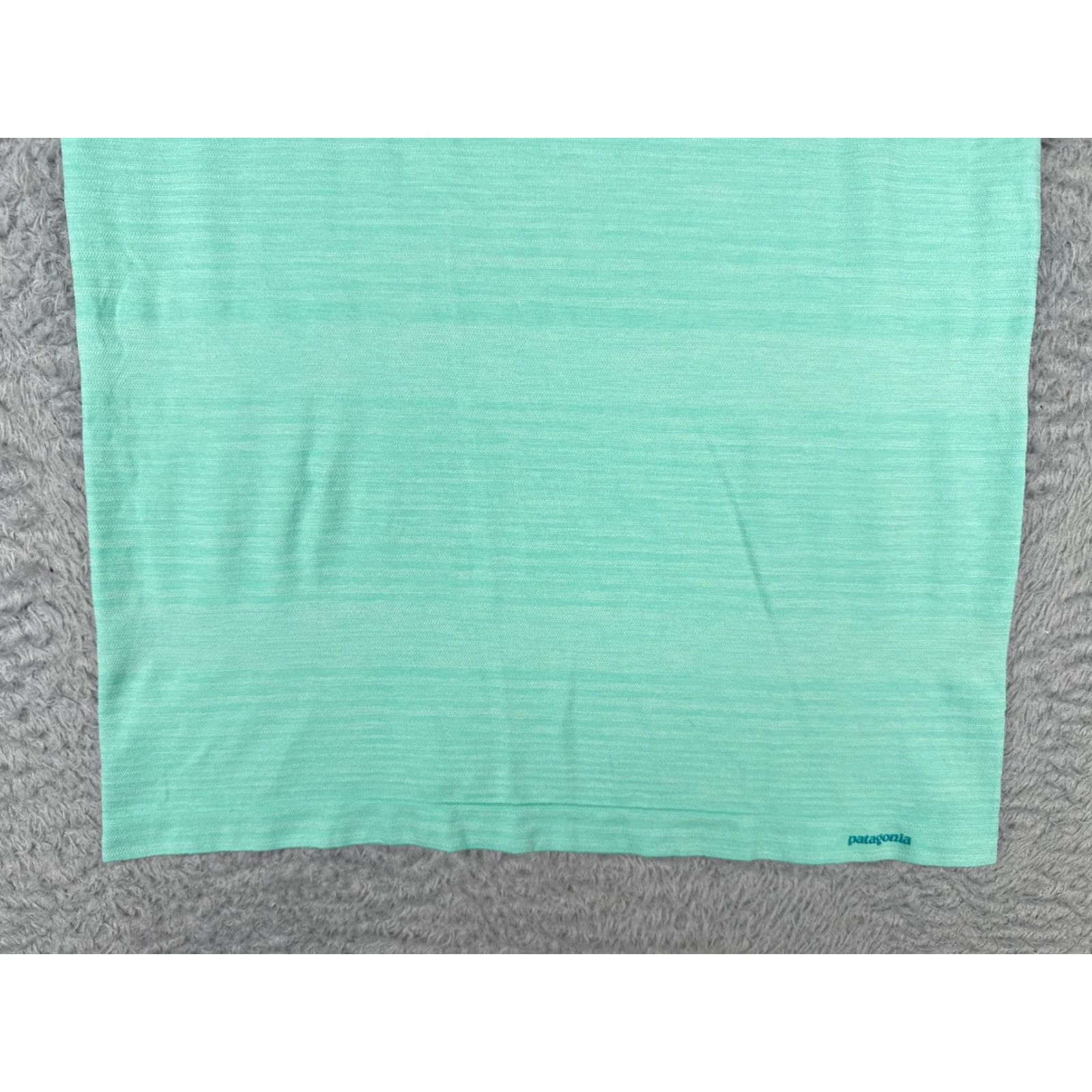 Patagonia Patagonia Shirt Women Large Blue Short Sleeve Crew Neck Gatewood Polyester Blend Size L / US 10 / IT 46 - 5 Thumbnail