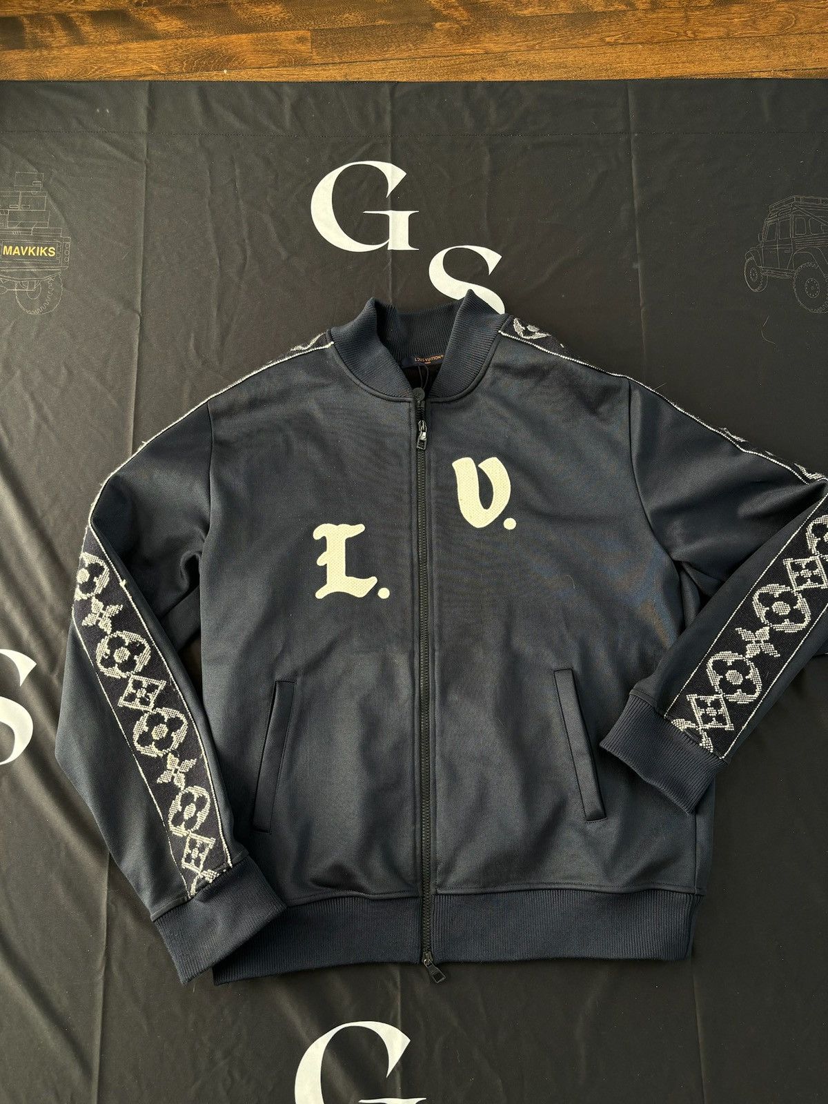 Louis Vuitton Louis Vuitton Flower Track Jacket Size US XL / EU 56 / 4 - 1 Thumbnail