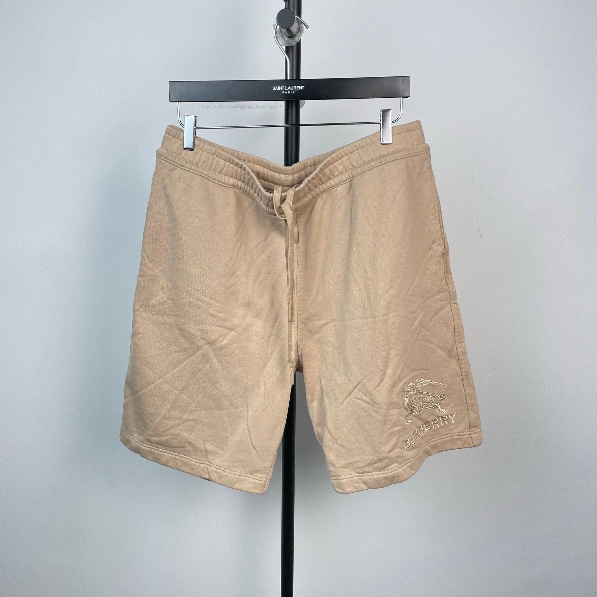 Burberry Burberry Khaki Embroidered Logo Casual Shorts Size US 34 / EU 50 - 1 Thumbnail
