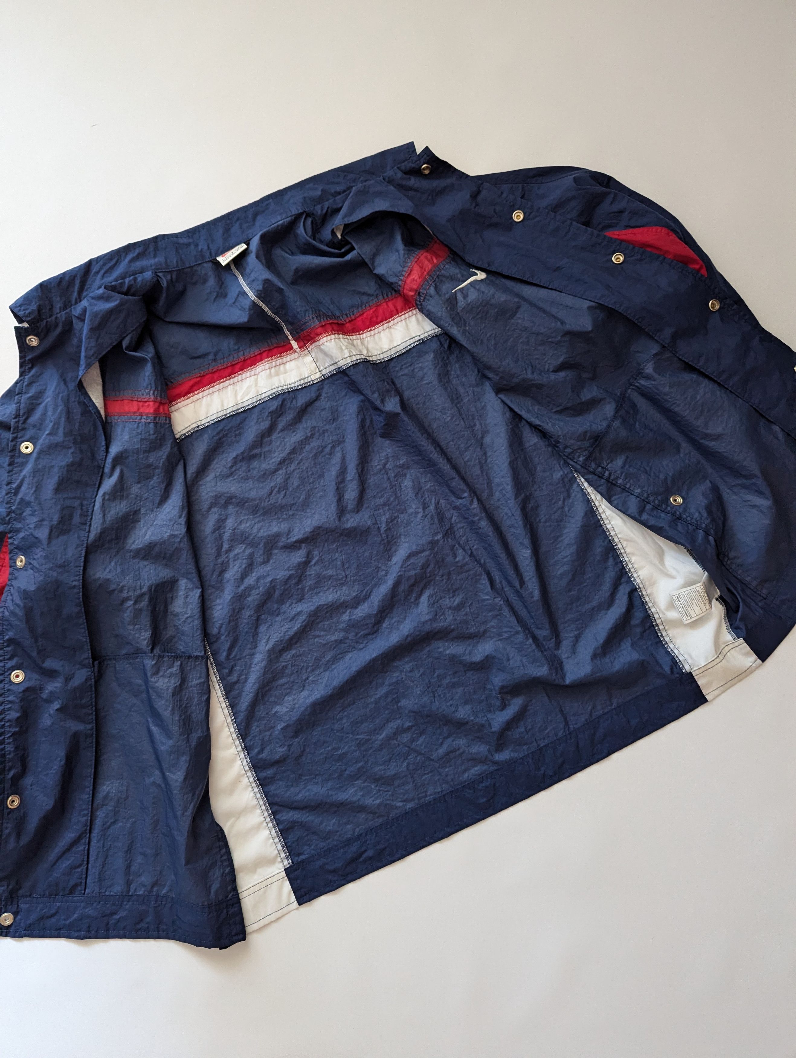 Nike × Vintage Nike Vintage Windbreaker Nylon Jacket Size US L / EU 52-54 / 3 - 8 Thumbnail