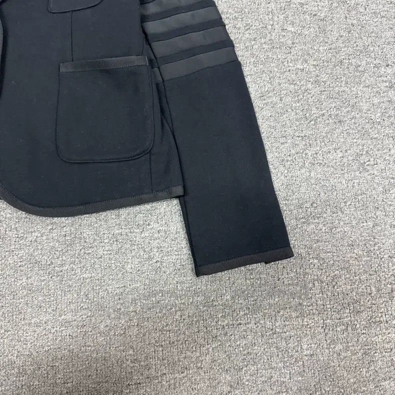 Thom Browne Thom Browne Black short wool jacket Size XS / US 0-2 / IT 36-38 - 3 Thumbnail