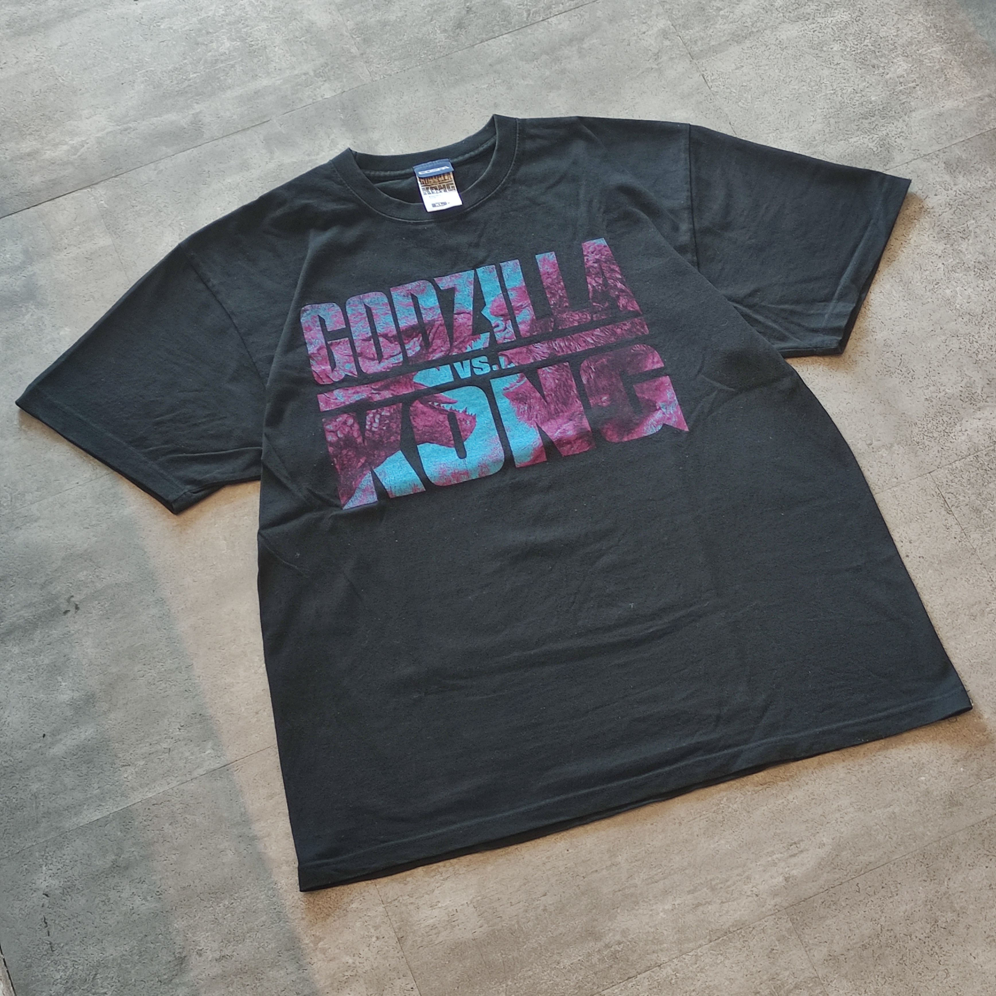 Japanese Brand × Warner Bros Godzilla vs Kong Official Tshirt Size US XL / EU 56 / 4 - 3 Thumbnail
