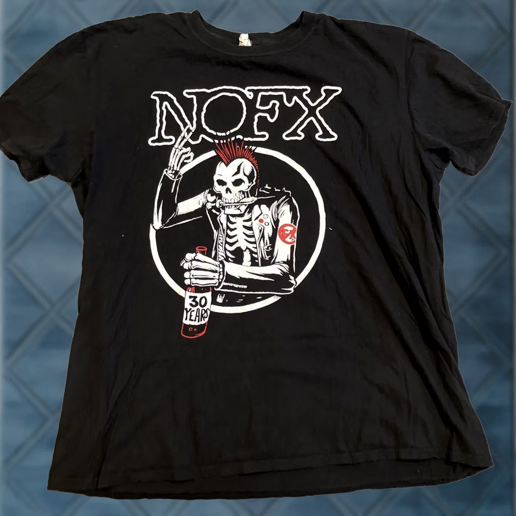 Gildan Vintage NoFX Gildan 30 Years European Tour T Shirt RARE Men's Size XL Size US XL / EU 56 / 4 - 1 Thumbnail
