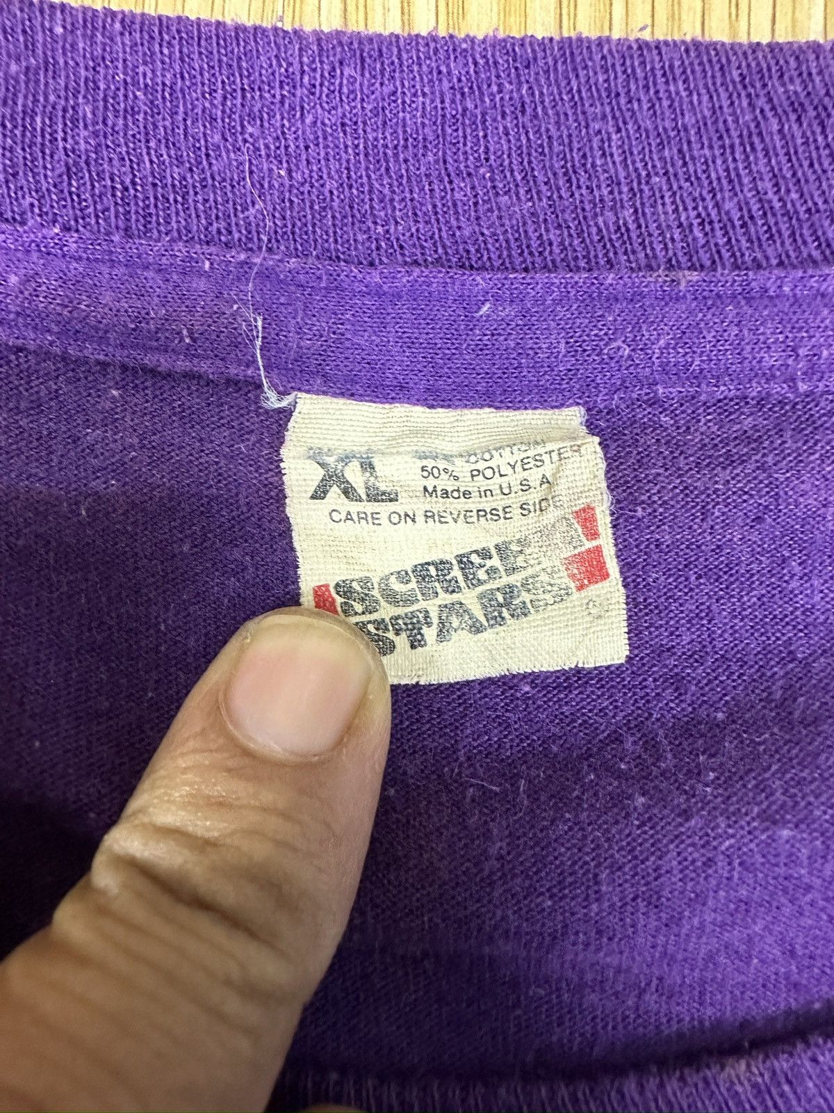 Vintage Vintage 80s NBA LA Lakers Screen Stars TShirt A894 Size US XL / EU 56 / 4 - 9 Thumbnail