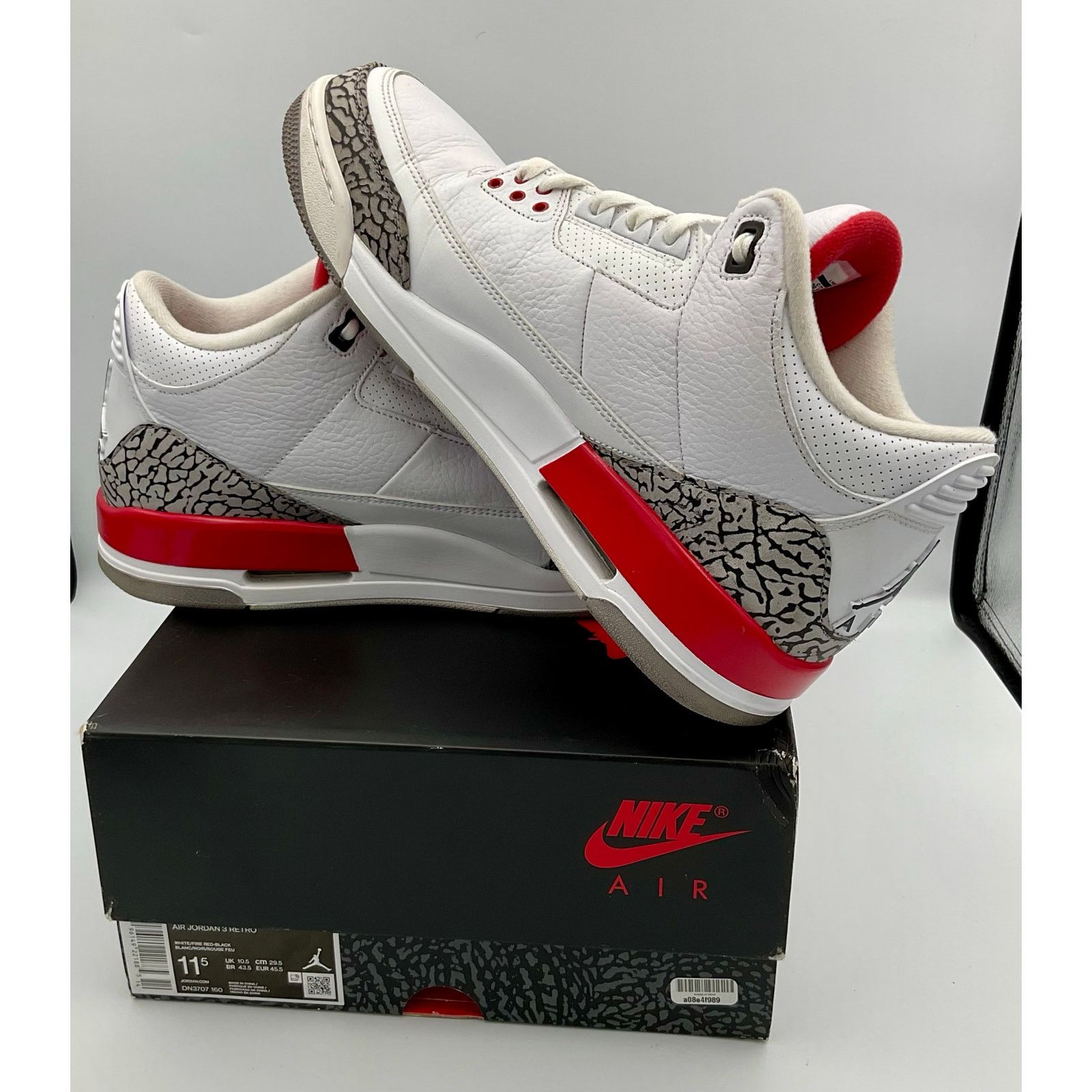 Nike Air Jordan 3 Retro Fire Red DN807-160 M11.5 Preowned Size US 11.5 / EU 44-45 - 4 Thumbnail