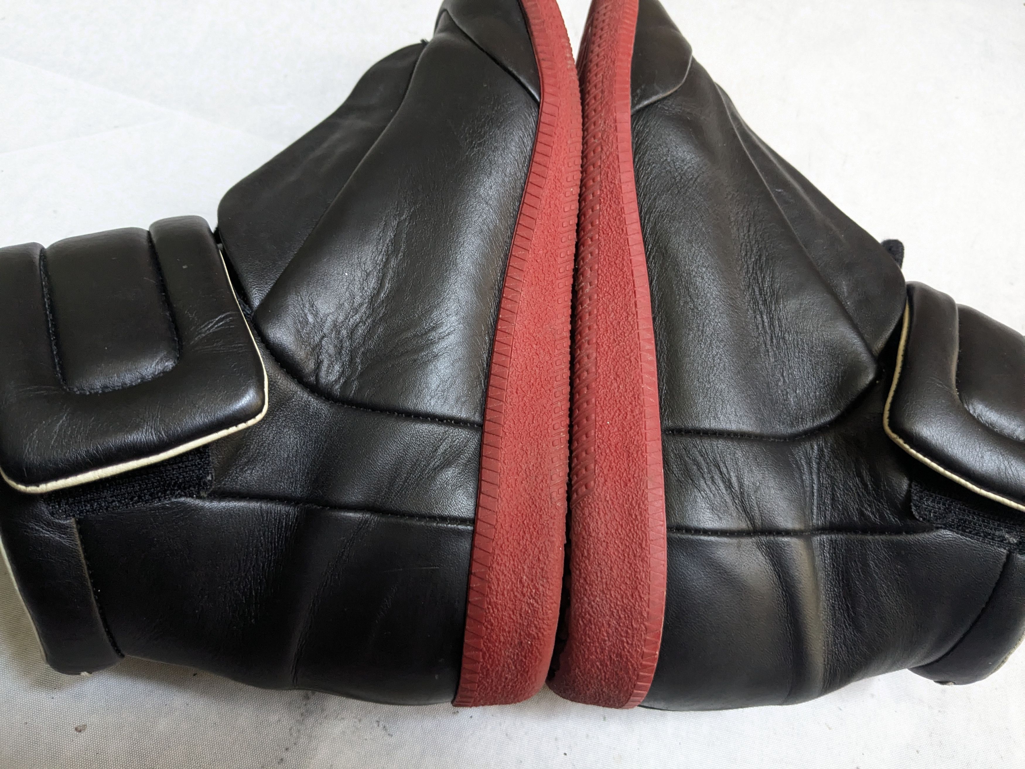 Maison Margiela Maison Margiela Future Sneakers Black Red 8 41 High Tops Size US 8 / EU 41 - 11 Thumbnail