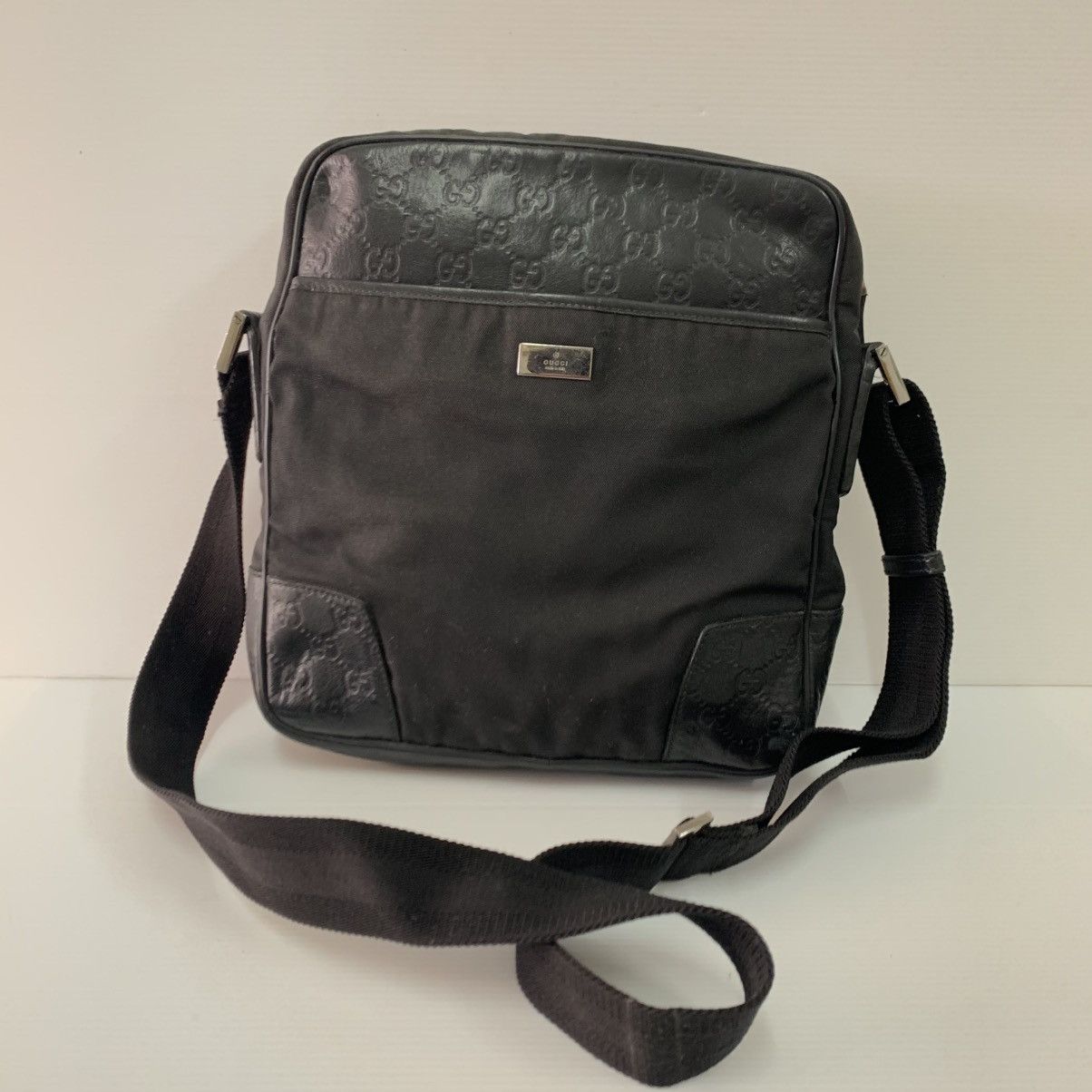 Gucci Gucci Monogram Black Slingbag Size ONE SIZE - 1 Thumbnail