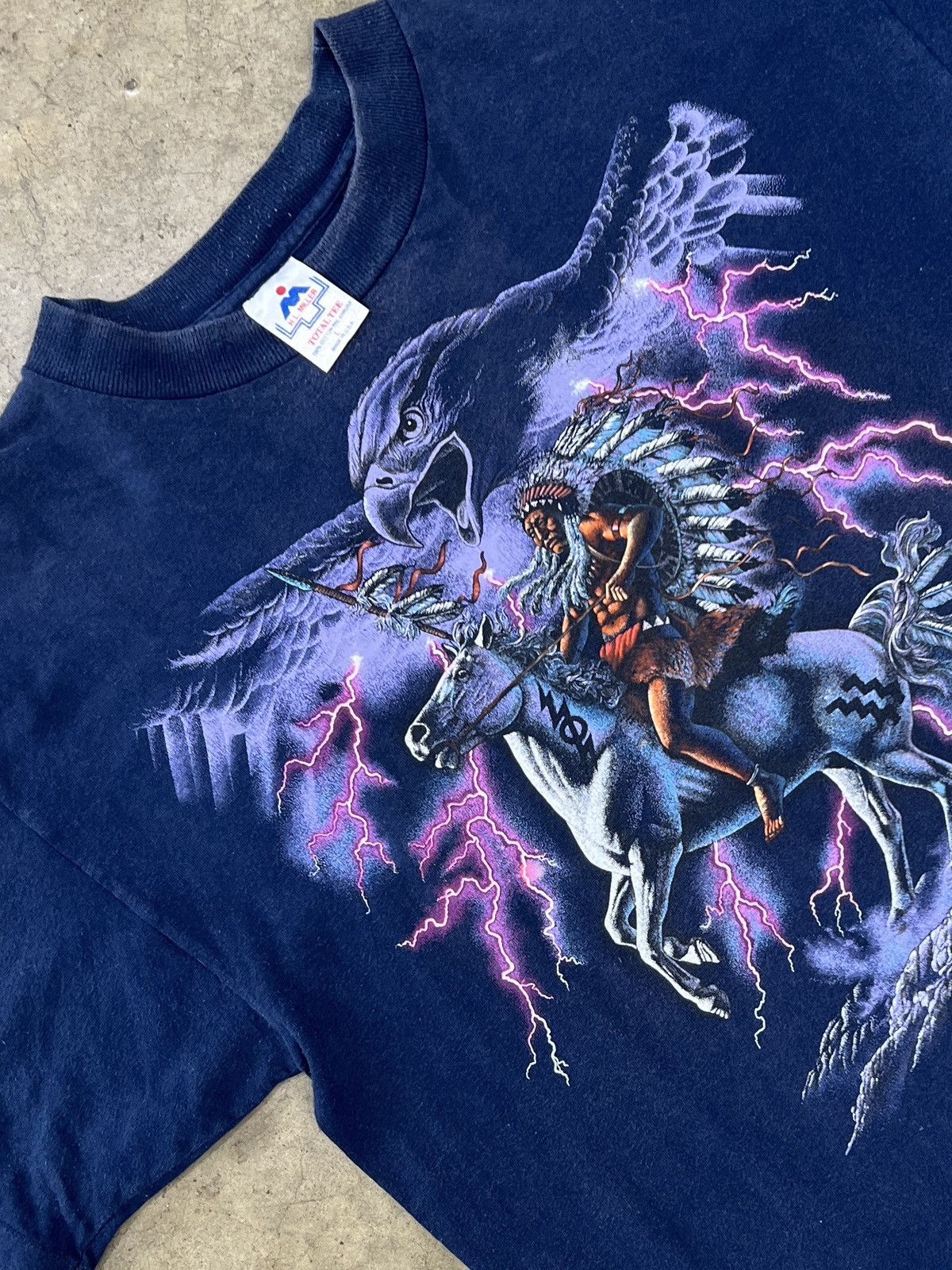 Vintage Vintage 90s Native American Eagle Nature Lightning Tee Large Size US L / EU 52-54 / 3 - 1 Thumbnail