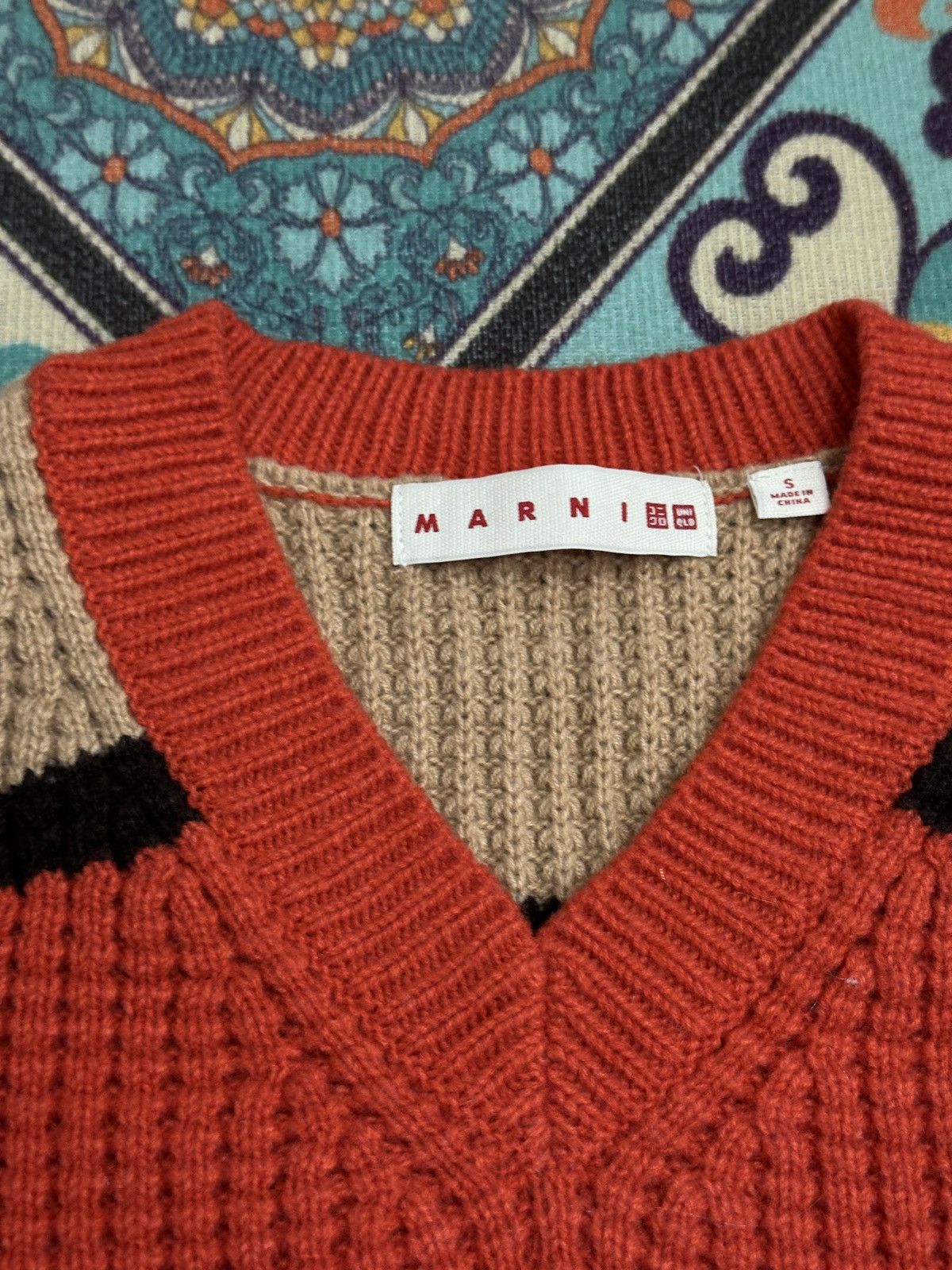 Marni × Uniqlo FW22 Marni x Uniqlo Orange Knitted V Neck Size US S / EU 44-46 / 1 - 6 Thumbnail