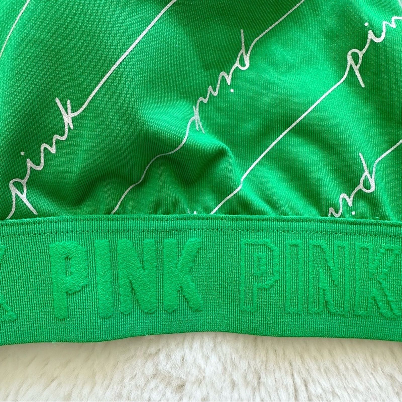 Pink NWT!!! PINK sport bra size M Retail 29.95$ Size M / US 6-8 / IT 42-44 - 3 Thumbnail