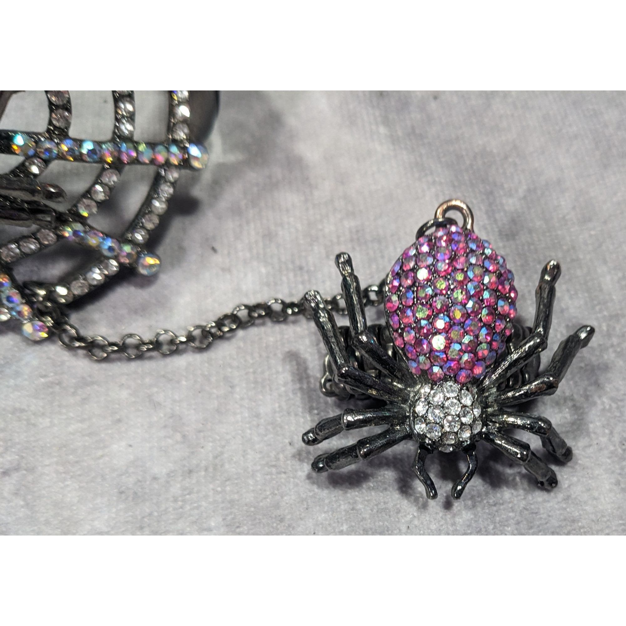 Other Glam Goth Spider Hinge Bracelet Ring Attached With Chain Size ONE SIZE - 9 Thumbnail