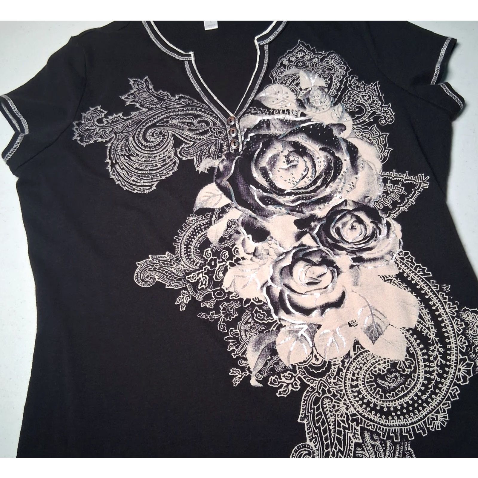 Vintage VINTAGE Dressbarn Shirt Women L Black Cap Sleeve Studded Rose Y2K Floral Silver V-neck Slim Size L / US 10 / IT 46 - 2 Thumbnail