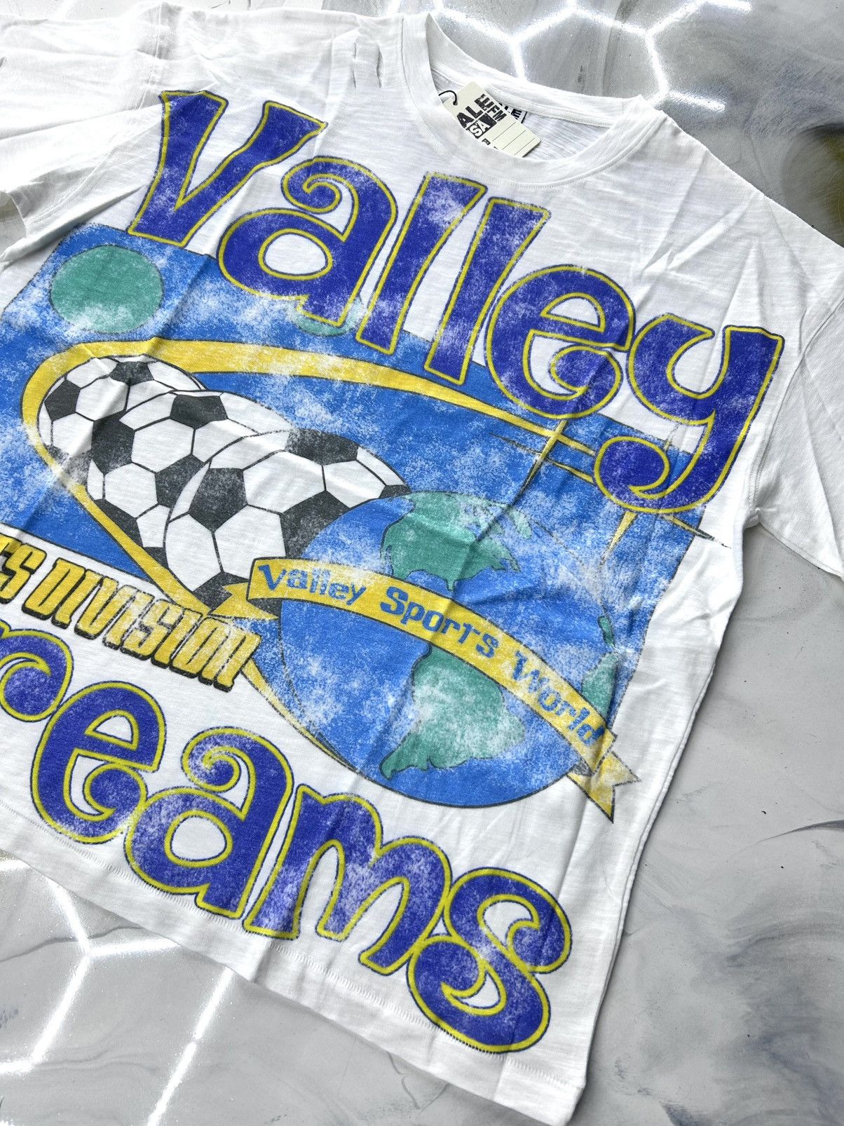 Vale Vale Futball Tee White Blue Yellow Size L Size US L / EU 52-54 / 3 - 3 Thumbnail