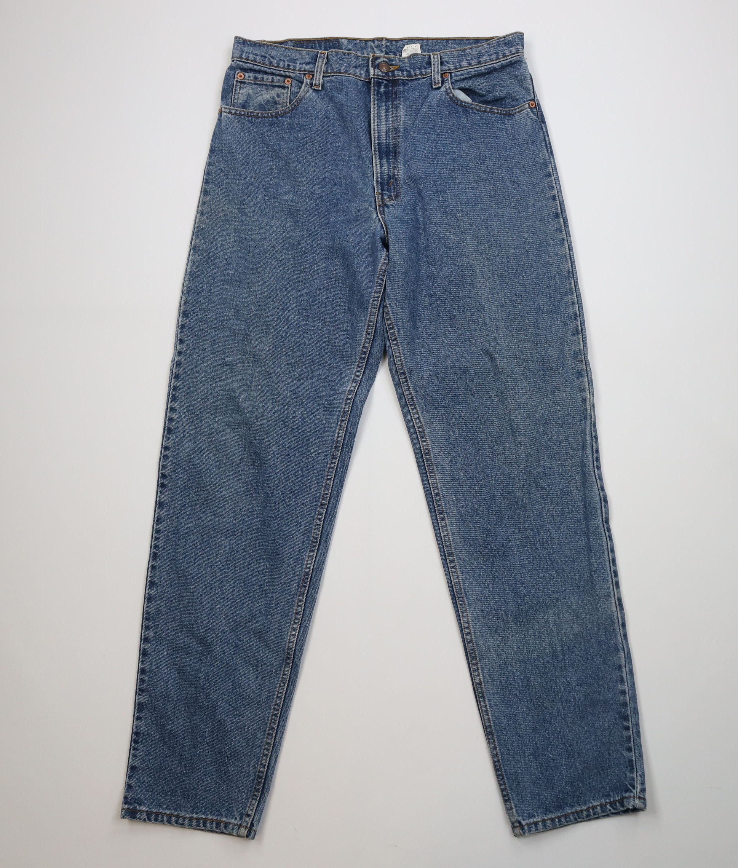 Levi's Vintage 90s Levis 550 Fit Tapered Leg Denim Jeans USA Size US 36 / EU 52 - 1 Thumbnail
