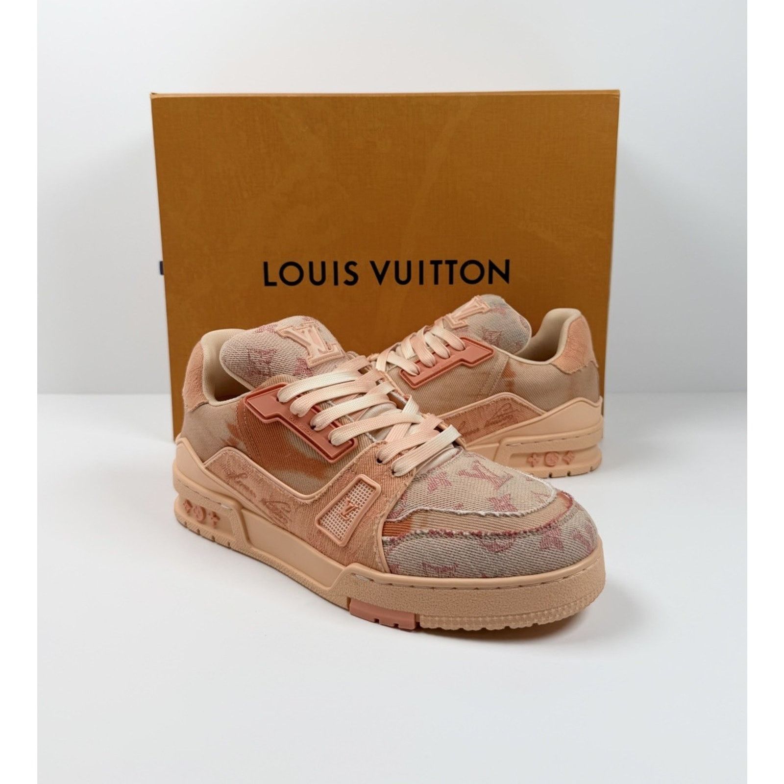 Louis Vuitton Size 6.5LV/7.5US - Louis Vuitton Denim Trainers WORN 1X! Size US 7.5 / EU 40-41 - 2 Thumbnail