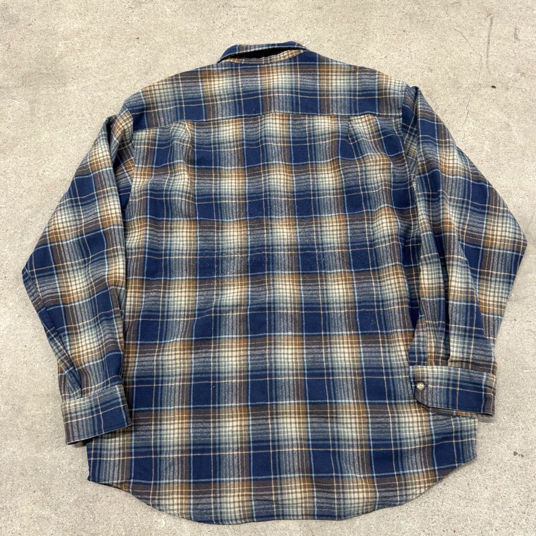 Pendleton VINTAGE Pendleton Wool Shirt Large Blue Plaid Button-Up Long Sleeve Mens Size US L / EU 52-54 / 3 - 4 Thumbnail