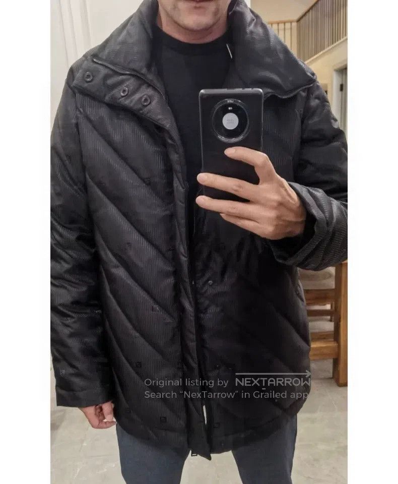 Fendi Fendi Black stand collar down jacket with hidden logo, nyl Size US L / EU 52-54 / 3 - 7 Thumbnail