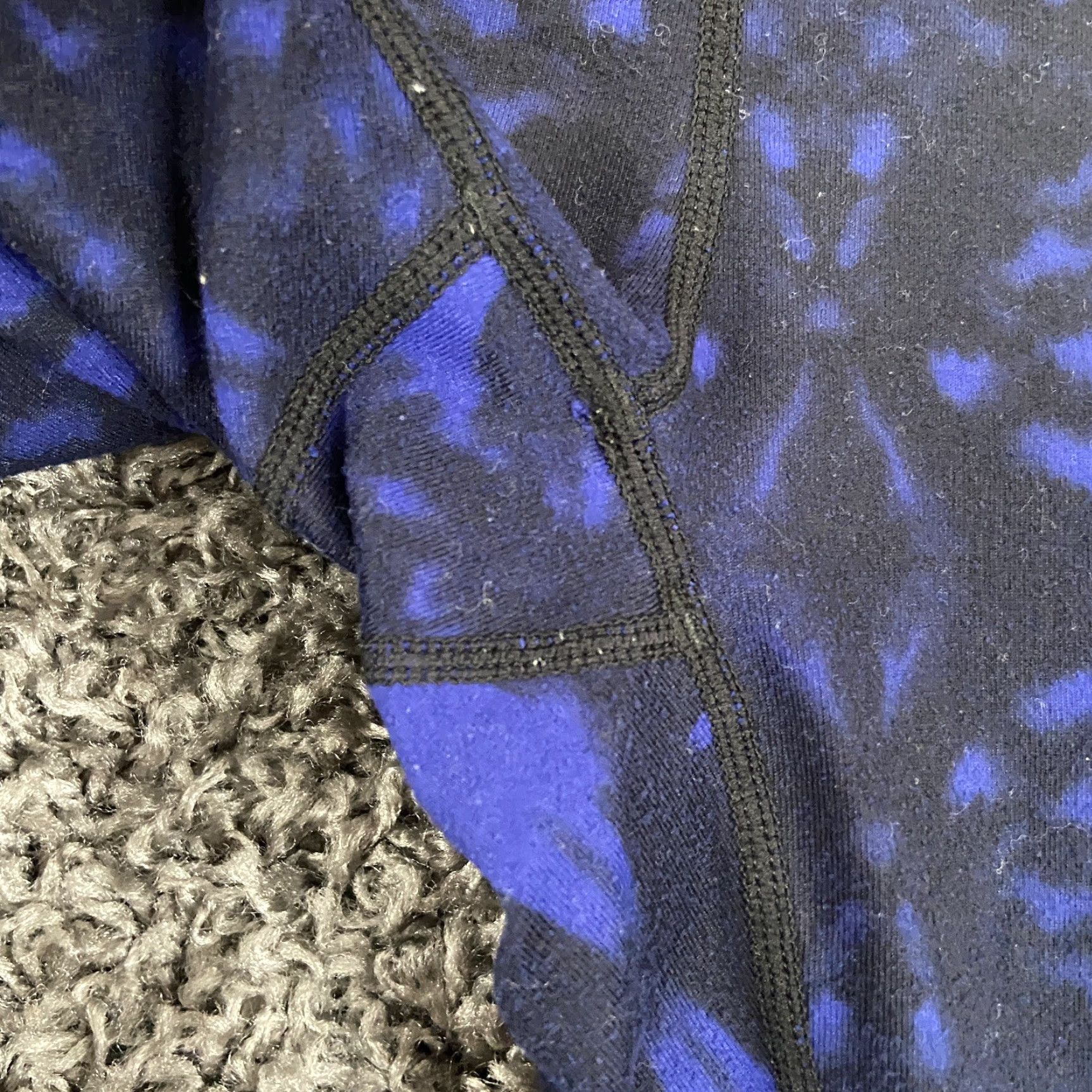Fabletics Fabletics Women's L Pants Activewear Yoga Multicolor Blue Black Pattern Size 36" / US 14 / IT 50 - 5 Thumbnail