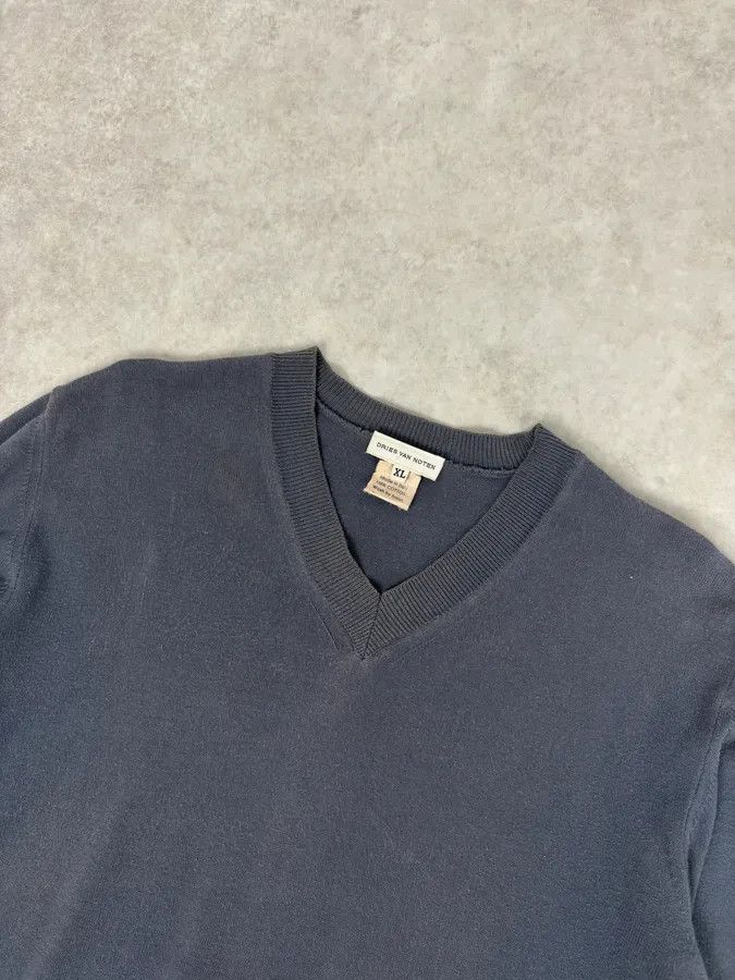 Dries Van Noten 1990s Dries Van Noten Blue Grey V-Neck Sweater Size US L / EU 52-54 / 3 - 4 Thumbnail