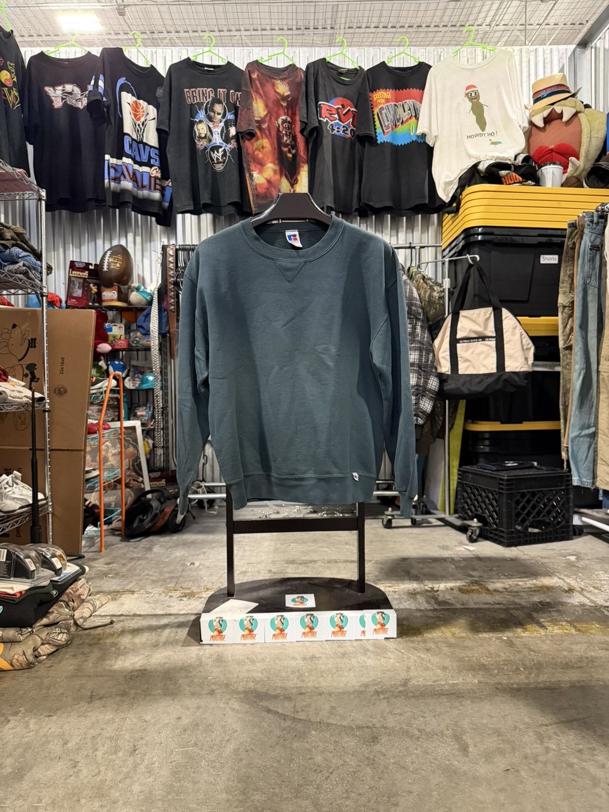 Russell Athletic 90s Faded Black Russell Athletic Made in Usa Crewneck L Size US L / EU 52-54 / 3 - 1 Thumbnail