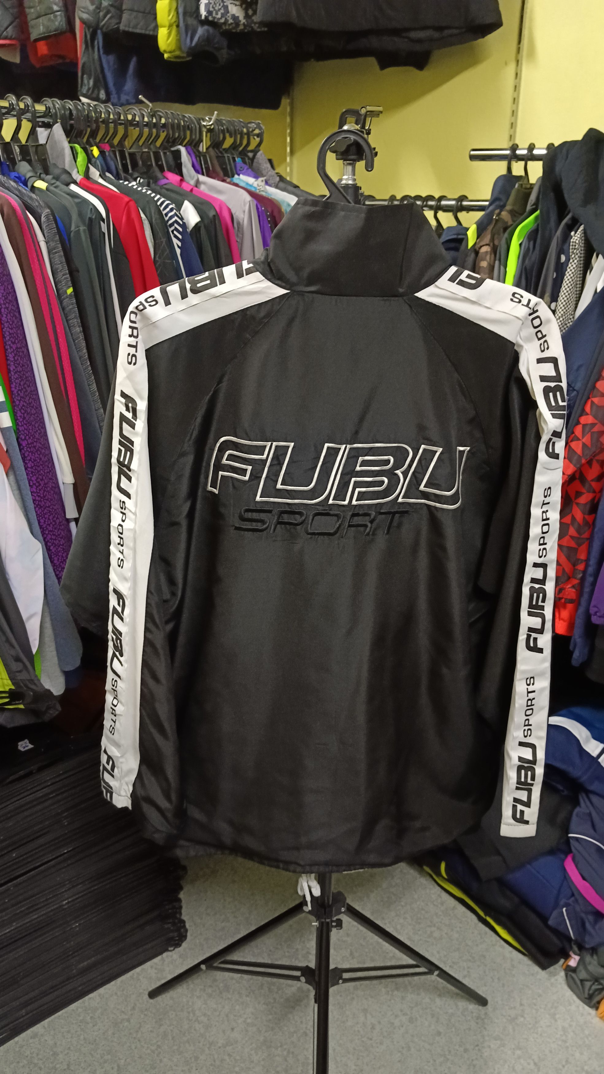 Fubu × Vintage 🔥 Vintage Fubu Sports Sidetape Windbreaker Size US L / EU 52-54 / 3 - 2 Thumbnail