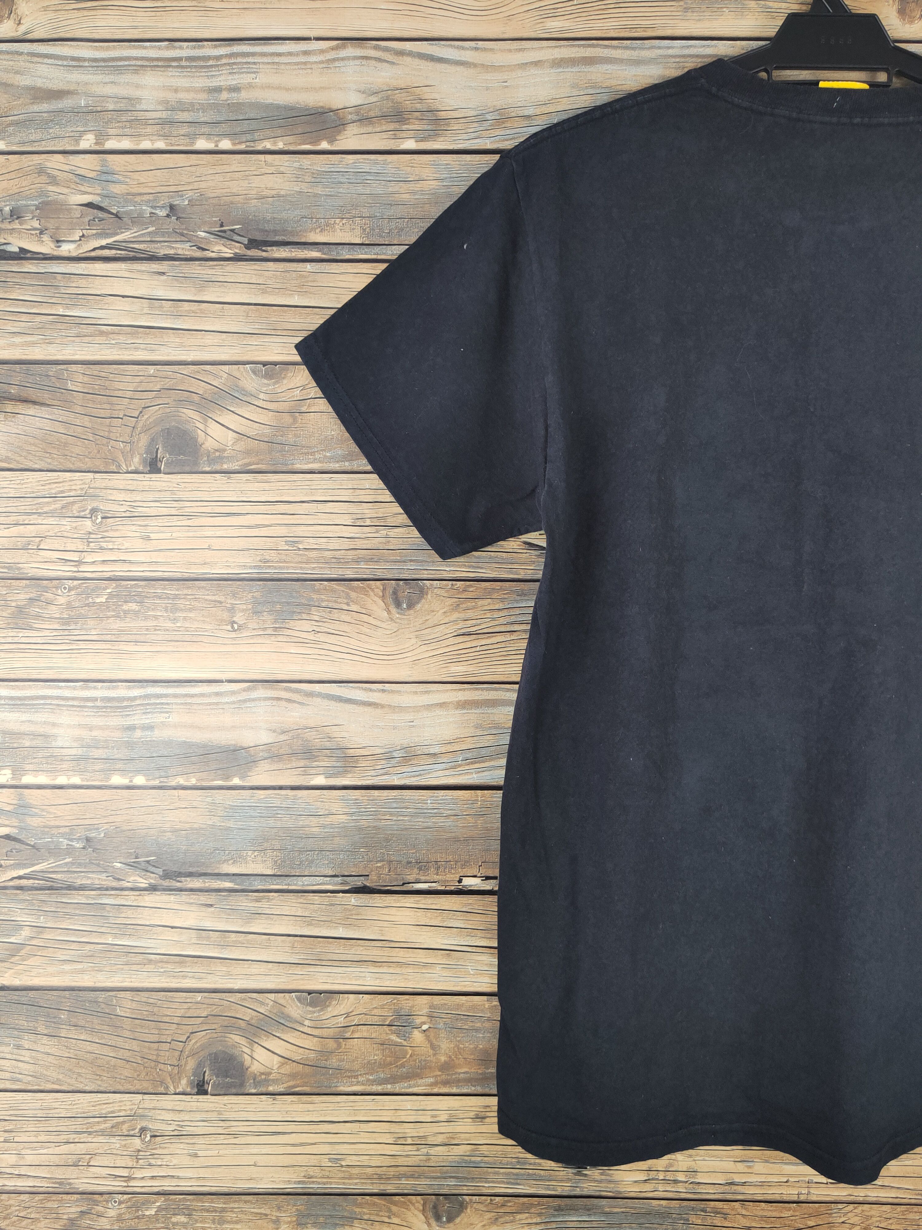 Japanese Brand DL Hanes Black Short Sleeve T-shirt #2558 Size US M / EU 48-50 / 2 - 9 Thumbnail