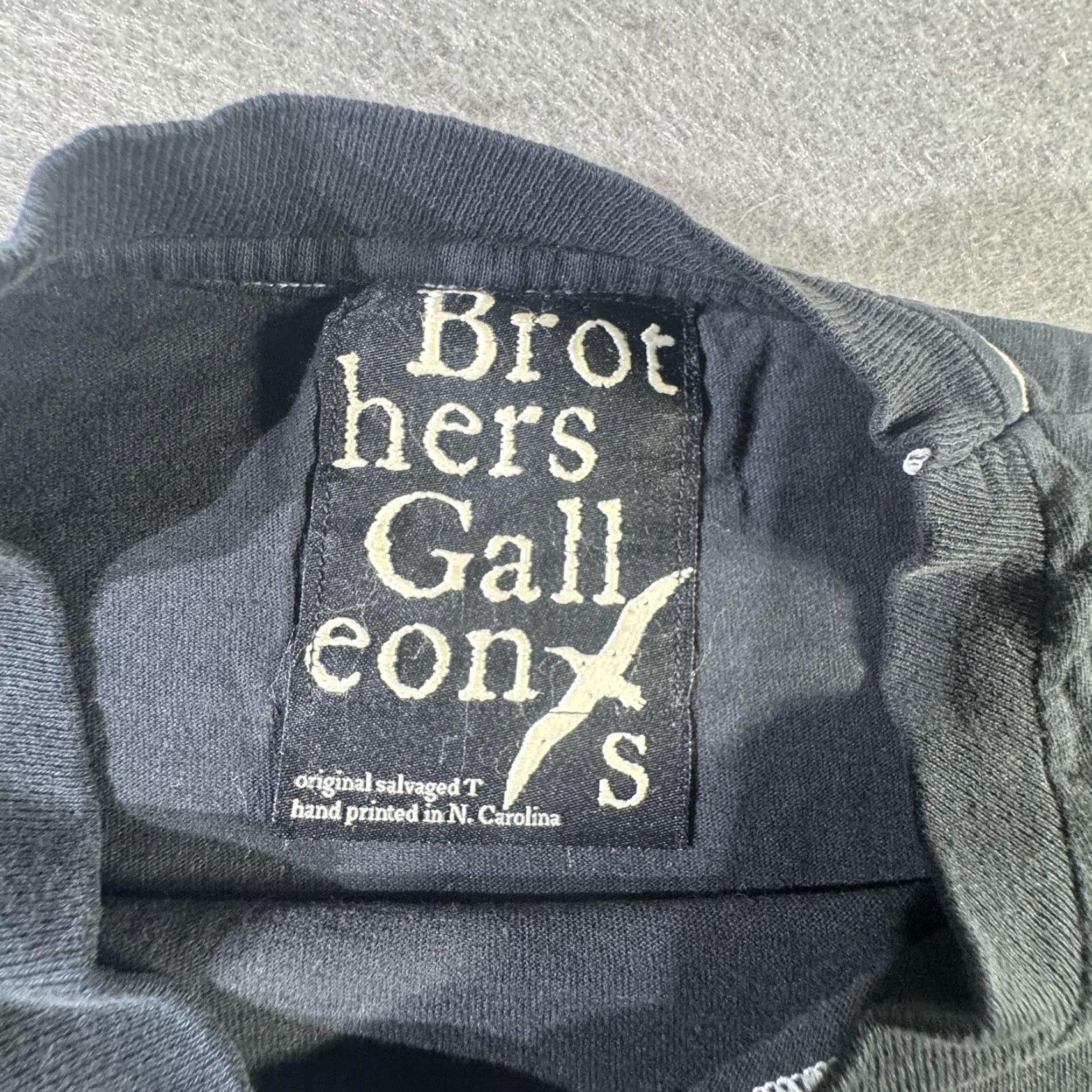 Vintage Brothers Galleon Black Graphic Tee Mens Small Hold Fast Tattoo T-Shirt Size US S / EU 44-46 / 1 - 5 Thumbnail