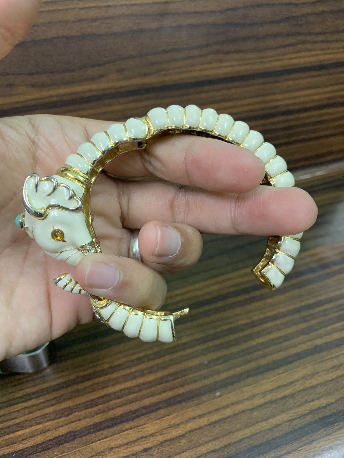 Miu Miu Vintage Kenneth J Lane Ivory Elephant Bangle White enamel Size ONE SIZE - 8 Thumbnail