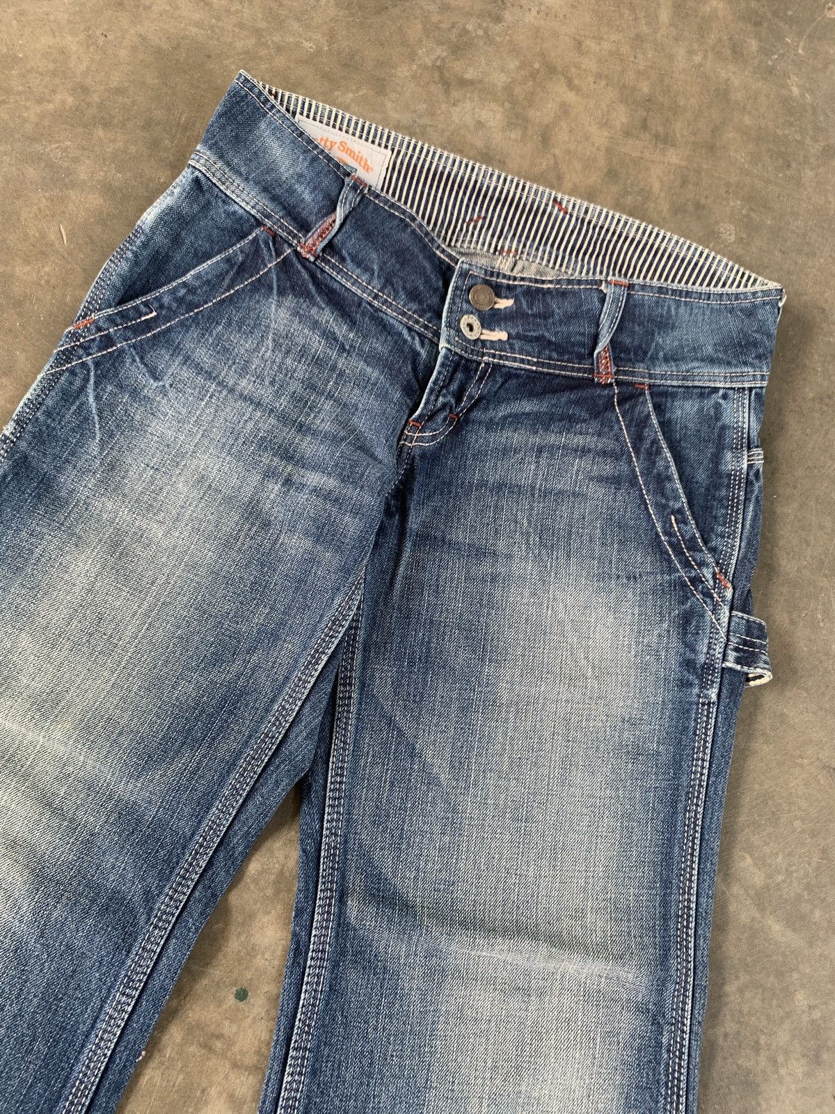 Japanese Brand Betty smith carpenter flare jeans with buckle back Size 32" / US 10 / IT 46 - 7 Thumbnail