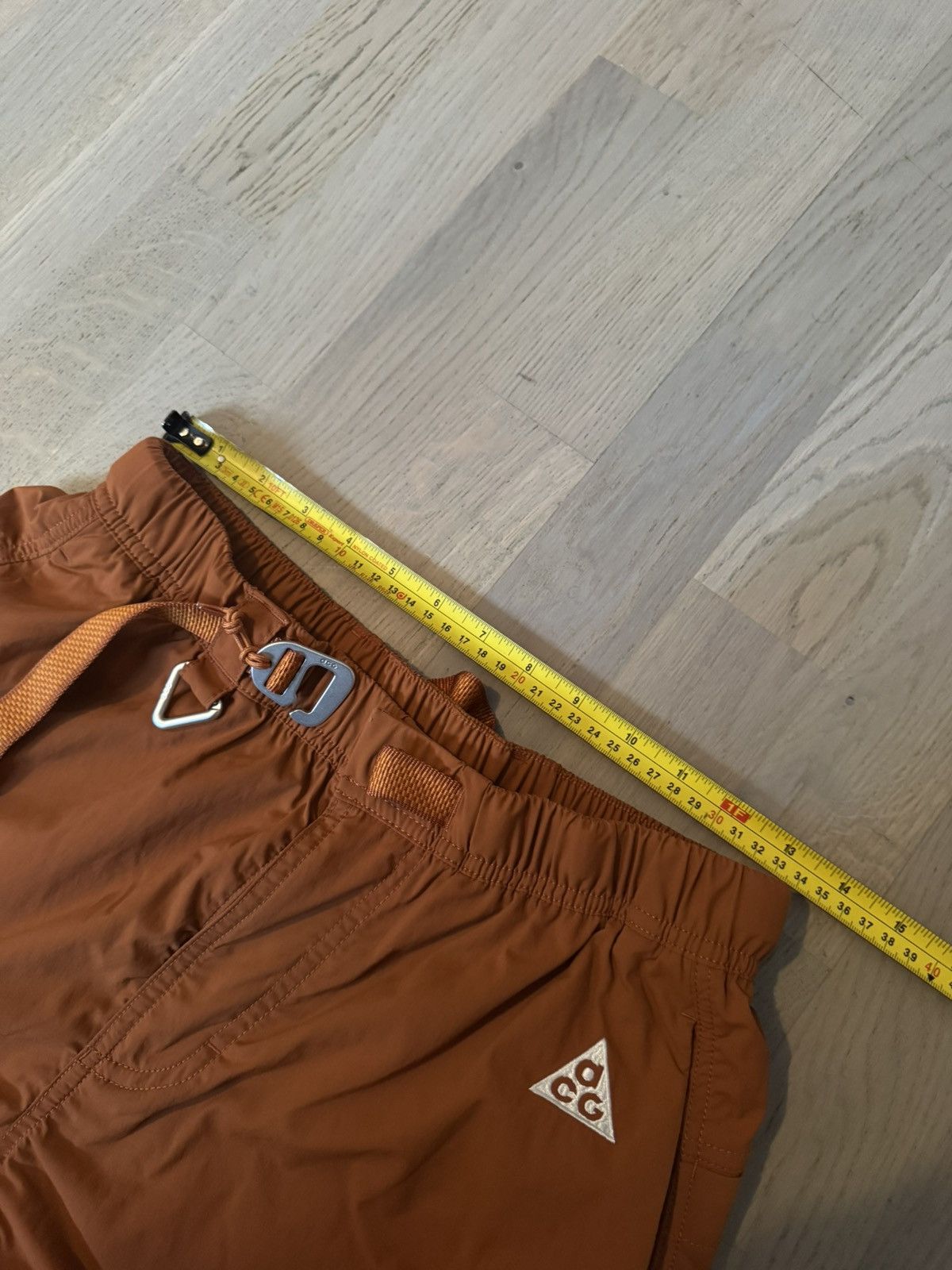 Nike ACG NIKE ACG pants sz s STUDY sizes in photos by tape measure Size US 29 - 4 Thumbnail