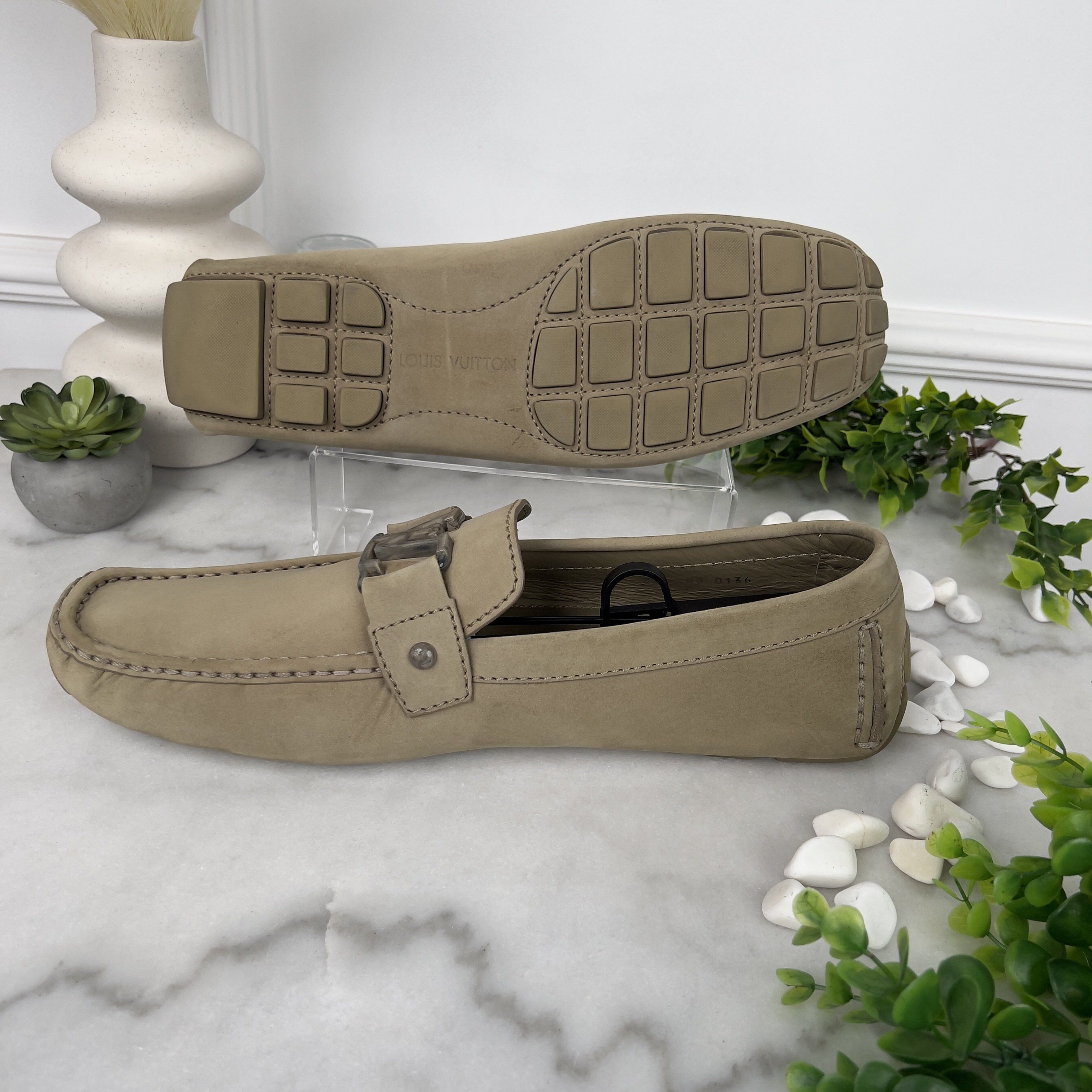 Louis Vuitton Monte Carlo Driving Moccasin Beige Nubuck Size US 13 / EU 46 - 8 Thumbnail