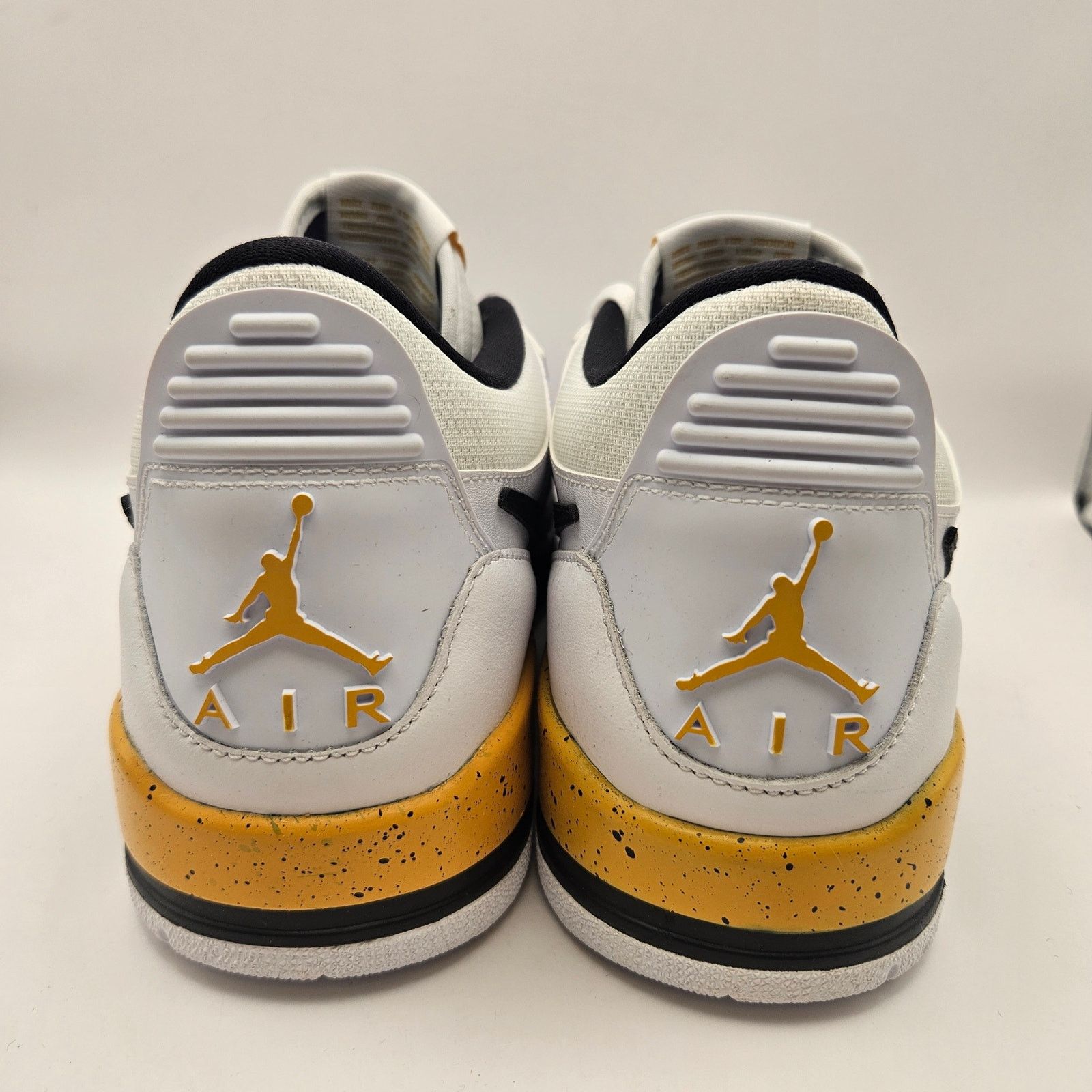 Nike NIKE MEN'S 8.5 AIR JORDAN LEGACY 312 LOW TOP YELLOW OCHRE Size US 8.5 / EU 41-42 - 3 Thumbnail