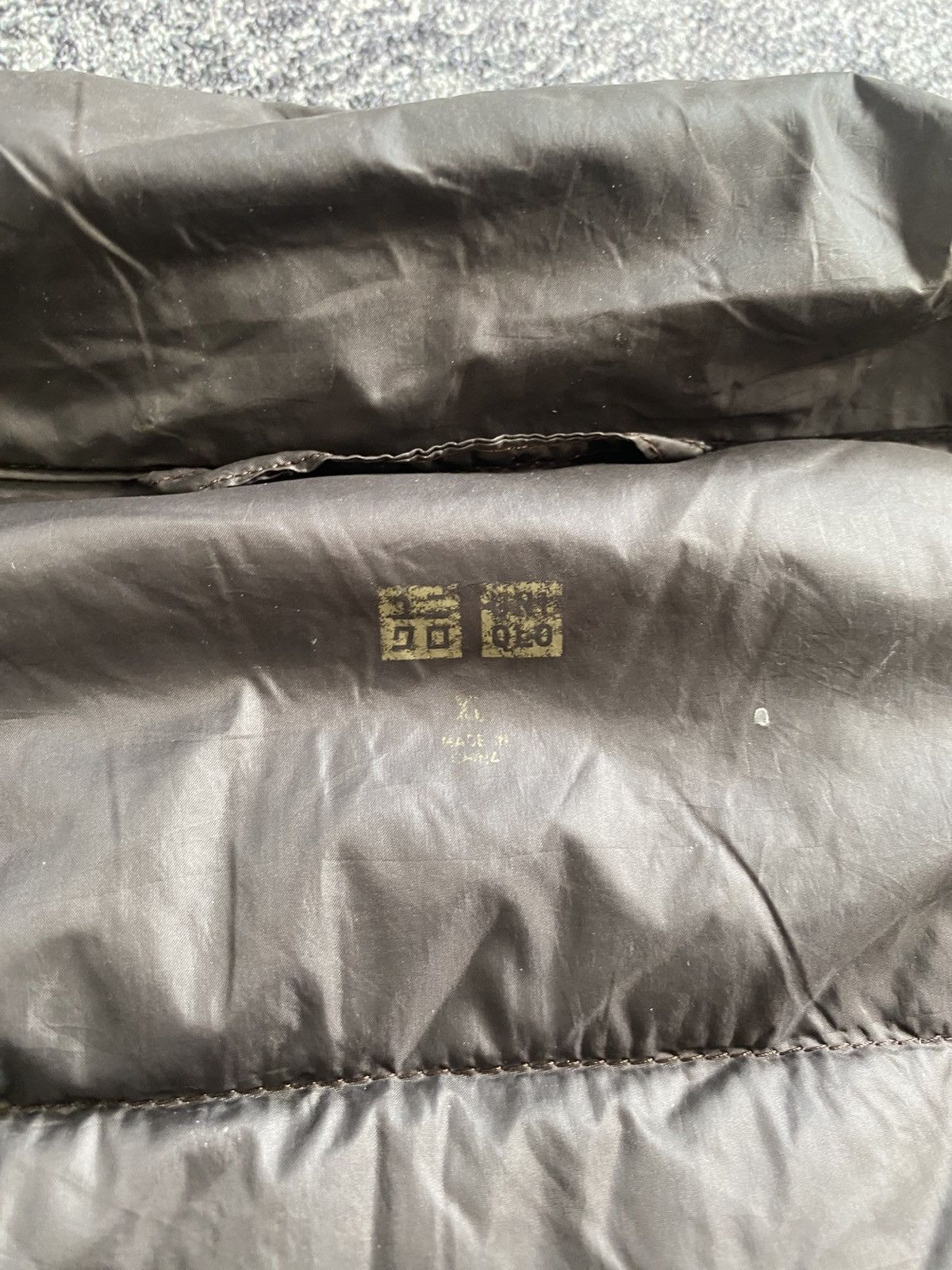 Uniqlo 00s-Uniqlo Dark Brown Ultralight Puffer Jacket Size US L / EU 52-54 / 3 - 5 Thumbnail