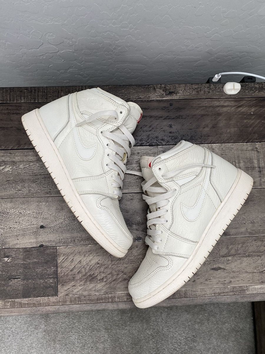 Jordan Brand Jordan 1 Sail Size US 6.5 / EU 39-40 - 1 Thumbnail