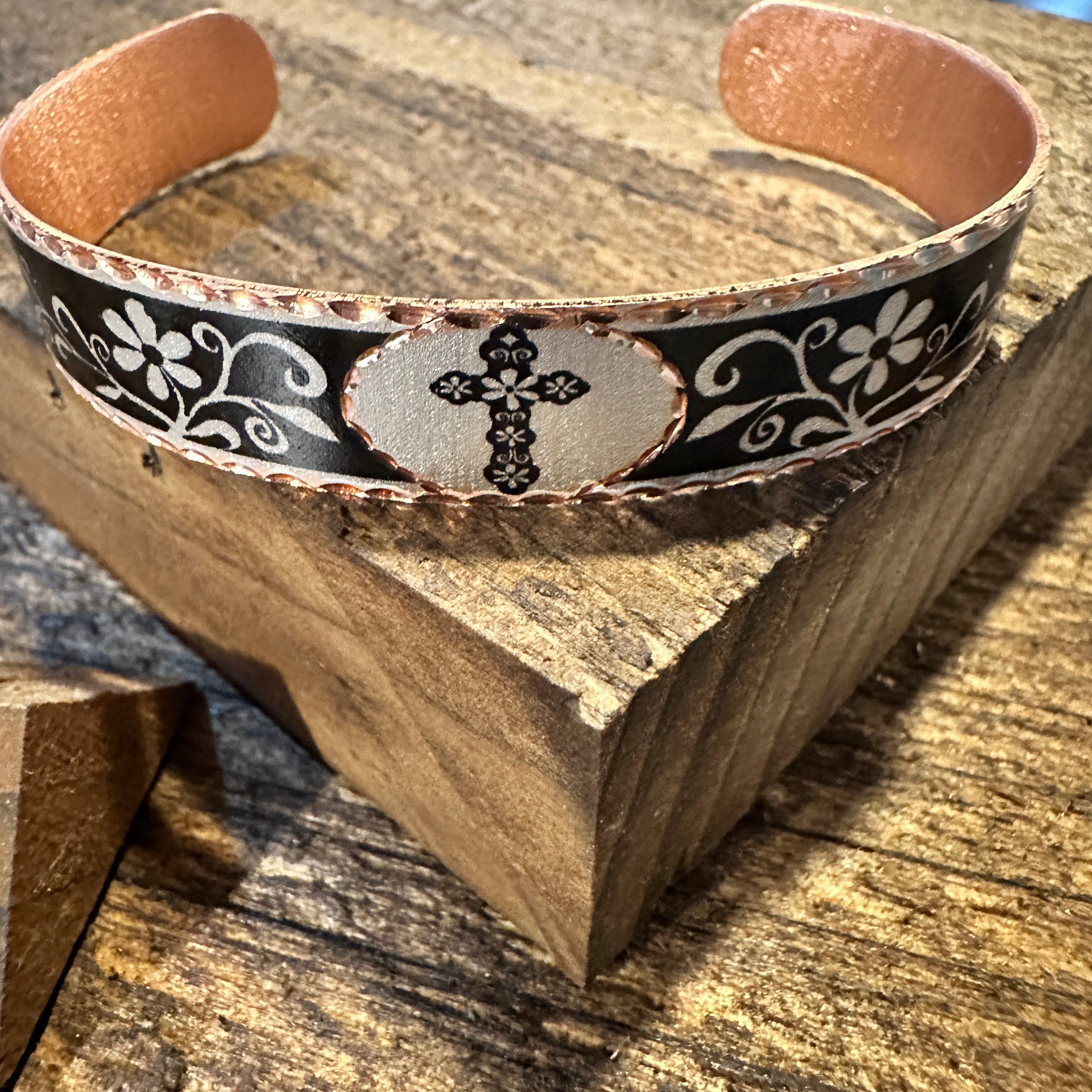 Other Handmade Boho Copper Narrow Cuff Bracelet, Diamond Cut Cross Size ONE SIZE - 6 Thumbnail