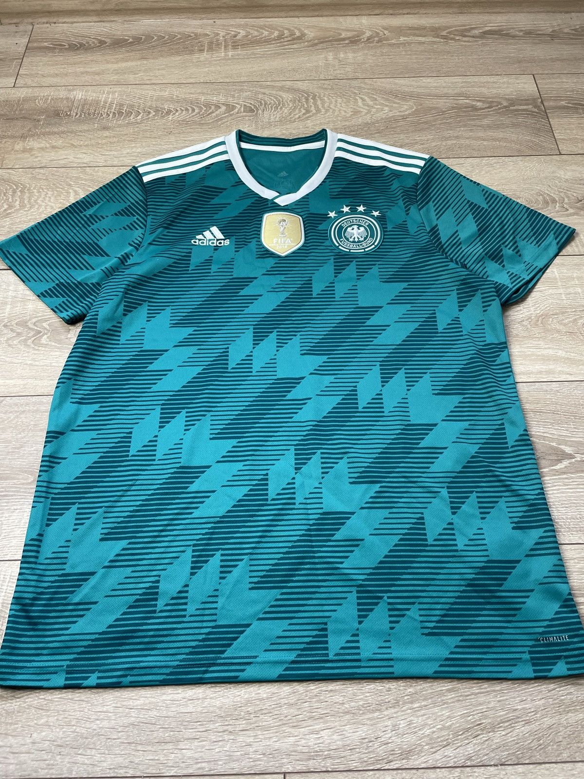 Adidas Germany 2014 world champions shirt soccer jersey L size Size US L / EU 52-54 / 3 - 4 Thumbnail