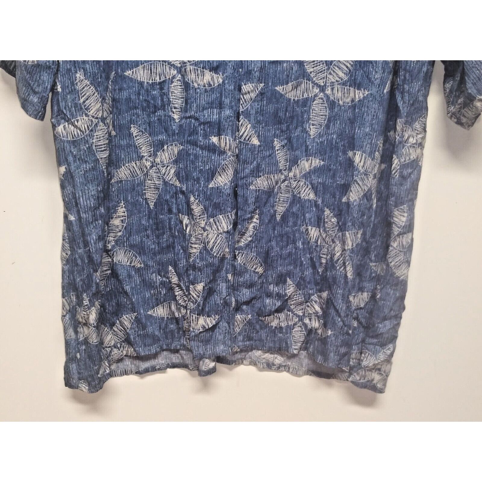Natural Issue Hawaiian Shirt Mens Size XLT floral tropical dusky blue Natu Size US XL / EU 56 / 4 - 5 Thumbnail
