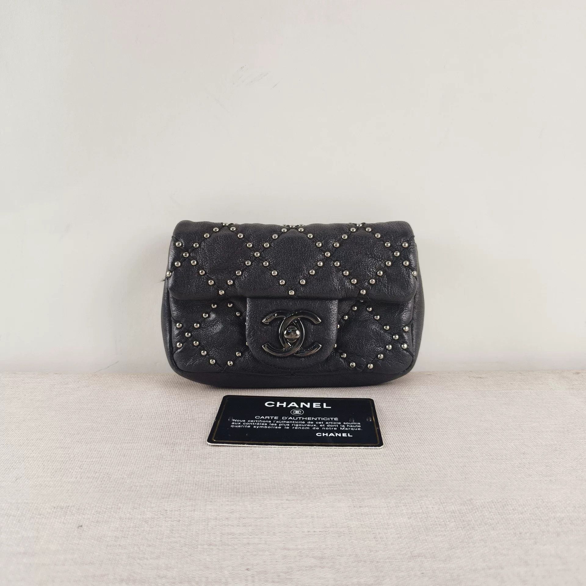 Chanel Pre-loved Bag Very good condition Size ONE SIZE - 1 Thumbnail
