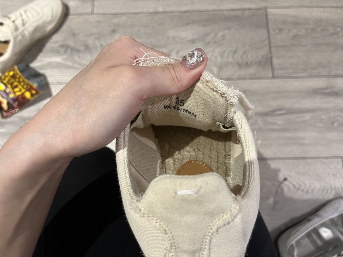 Maison Margiela Maison Margiela Cream Canvas Replica Espadrille Sneakers Size US 4 / IT 34 - 7 Thumbnail