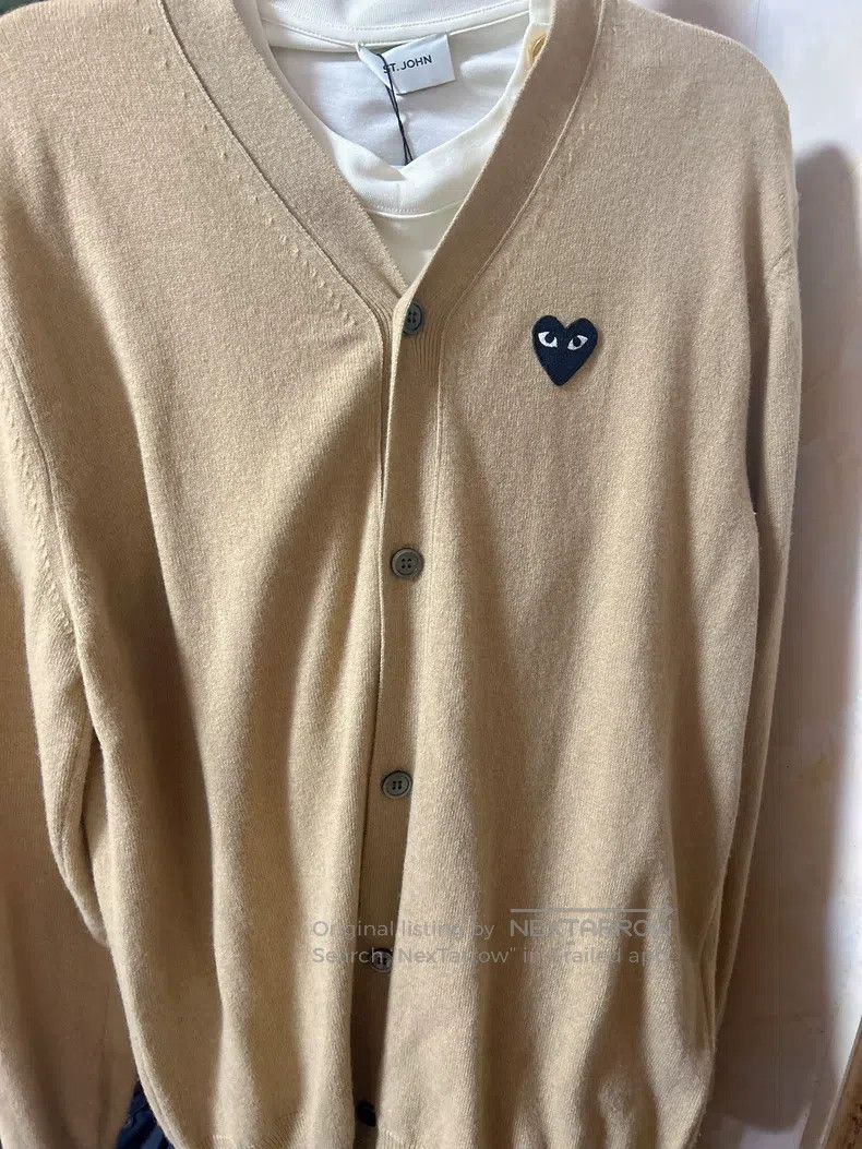 Comme des Garcons Comme Des Garcons Camel V-neck cardigan with small black h Size XXL / US 16-18 / IT 52-54 - 3 Thumbnail