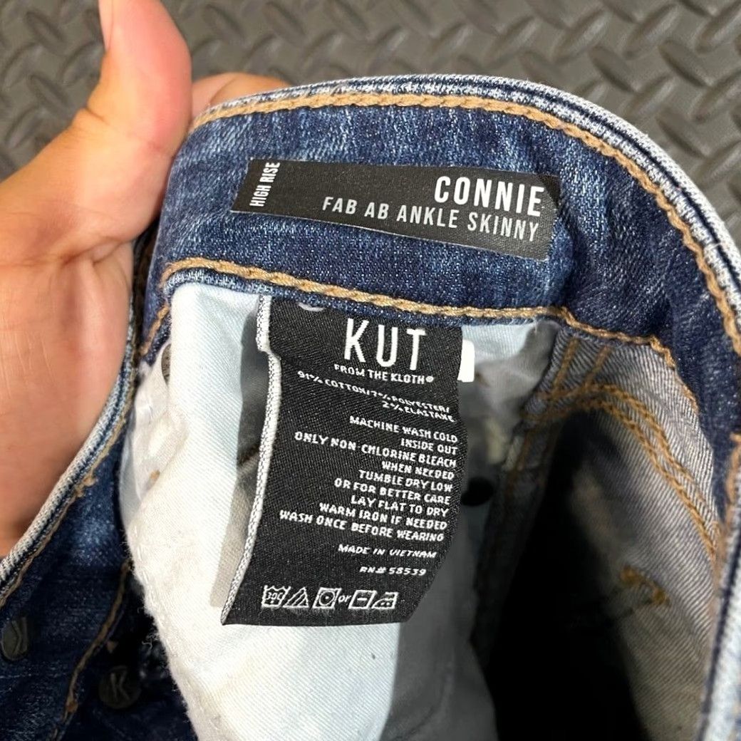 Vintage KUT from the Kloth Connie High Rise Fab AB Ankle Skinny Distressed Jeans Size 2 Womens Jeans Blue Size 26" / US 2 / IT 38 - 4 Thumbnail