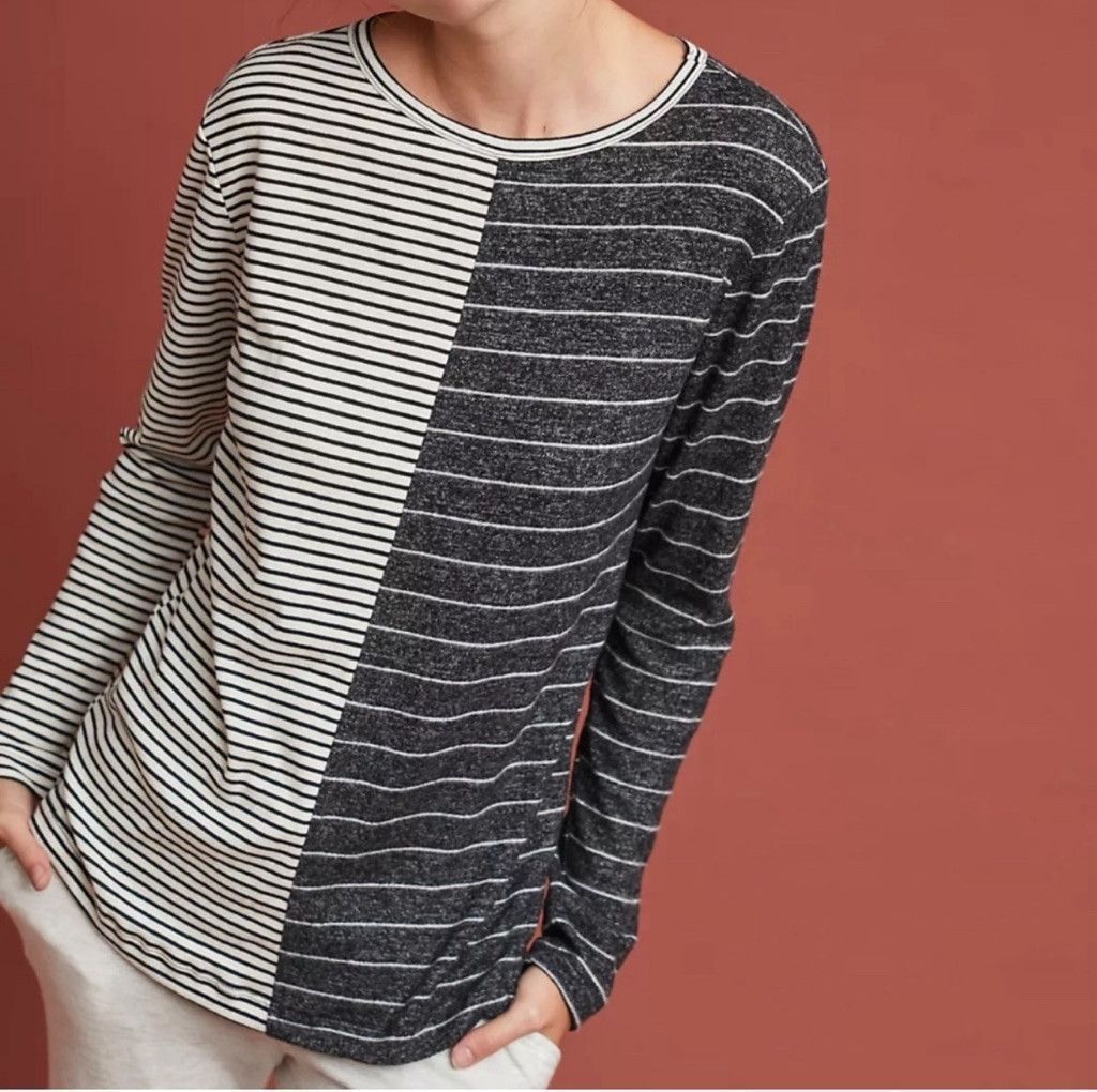 Anthropologie NWOT Anthropologie Black & White Striped Long-Sleeve Top, XS Size XS / US 0-2 / IT 36-38 - 1 Thumbnail