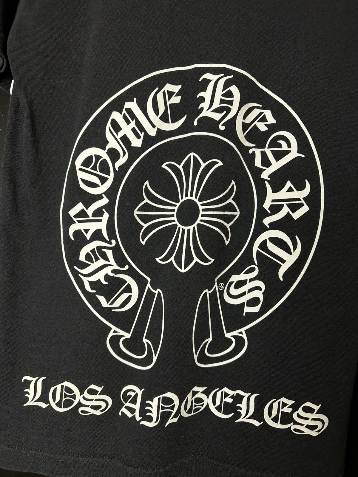 Chrome Hearts Vintage Chrome Hearts Los Angeles Horseshoe Pocket Tee Size US S / EU 44-46 / 1 - 3 Thumbnail