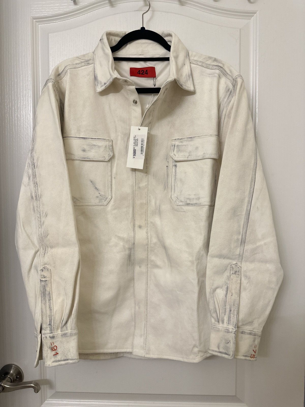 424 $1,680 distressed worn leather snap button shirt jacket Size US M / EU 48-50 / 2 - 1 Thumbnail