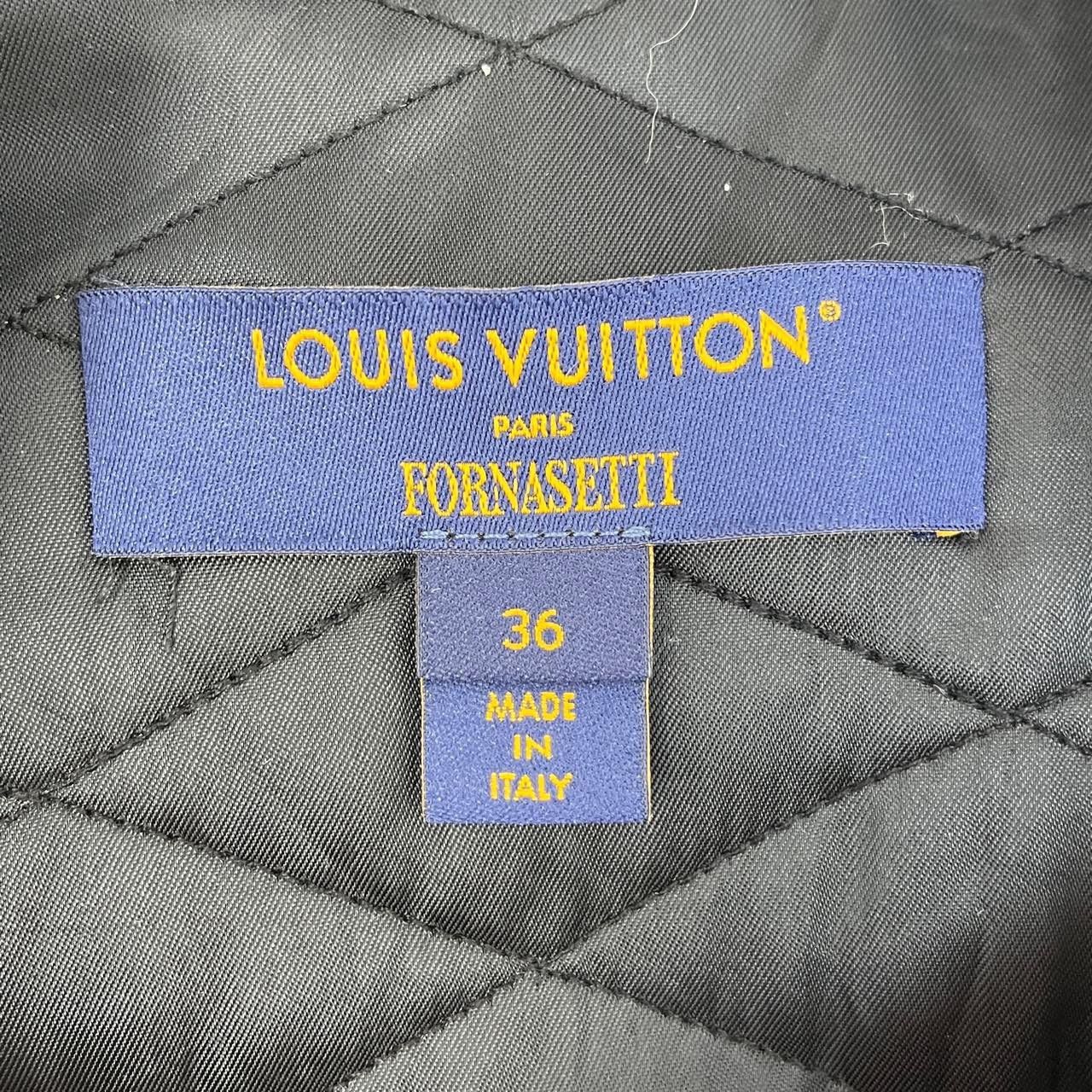 Louis Vuitton Louis Vuitton Black and white jacquard suede jacket Nextarr Size US S / EU 44-46 / 1 - 5 Thumbnail