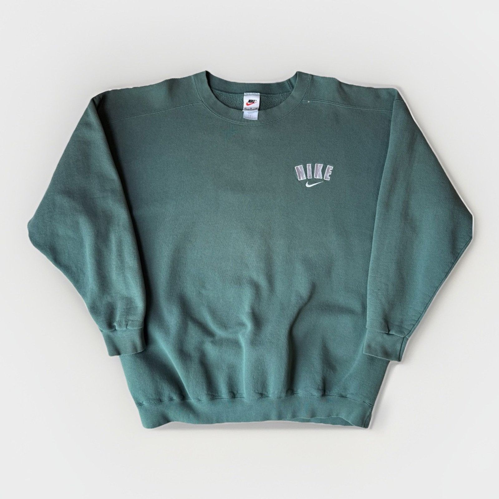 Nike Vintage Nike Sweatshirt XL Green 90s Made in USA Fleece Size US XL / EU 56 / 4 - 1 Thumbnail