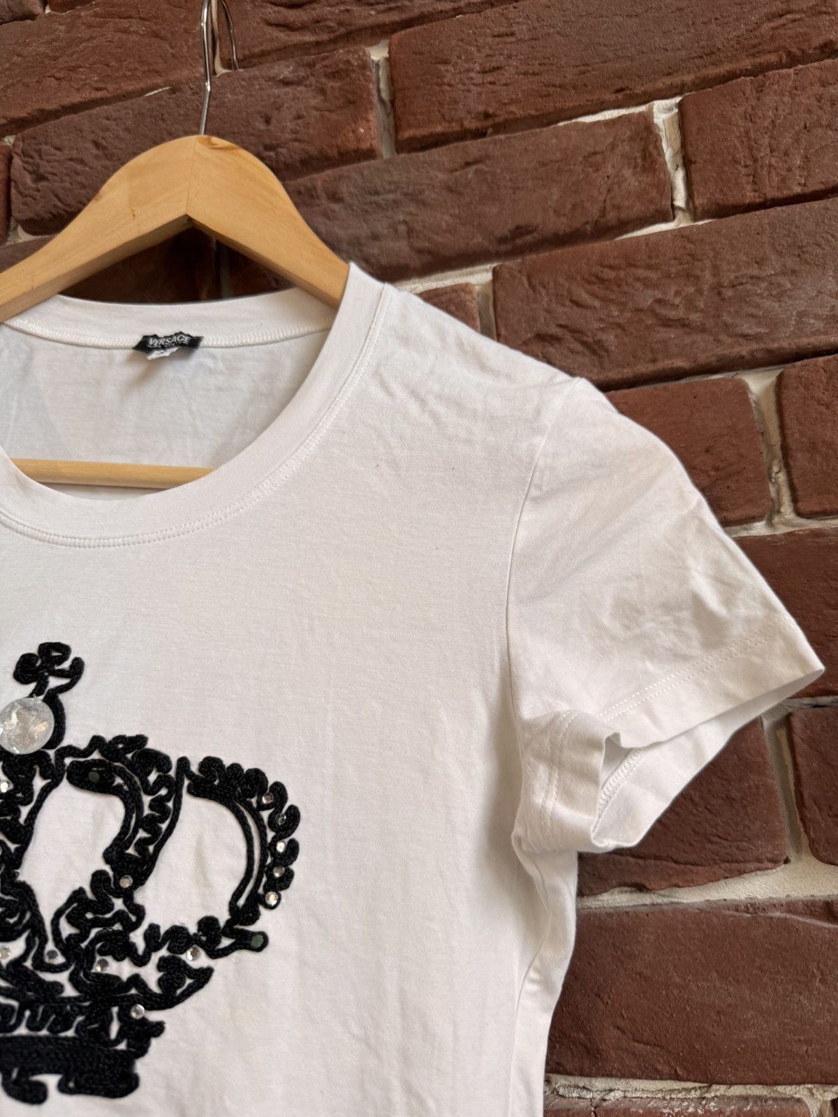 Versace Vintage Versace Jeans Couture Rare Spellout Women’s Tshirt S Size S / US 4 / IT 40 - 4 Thumbnail
