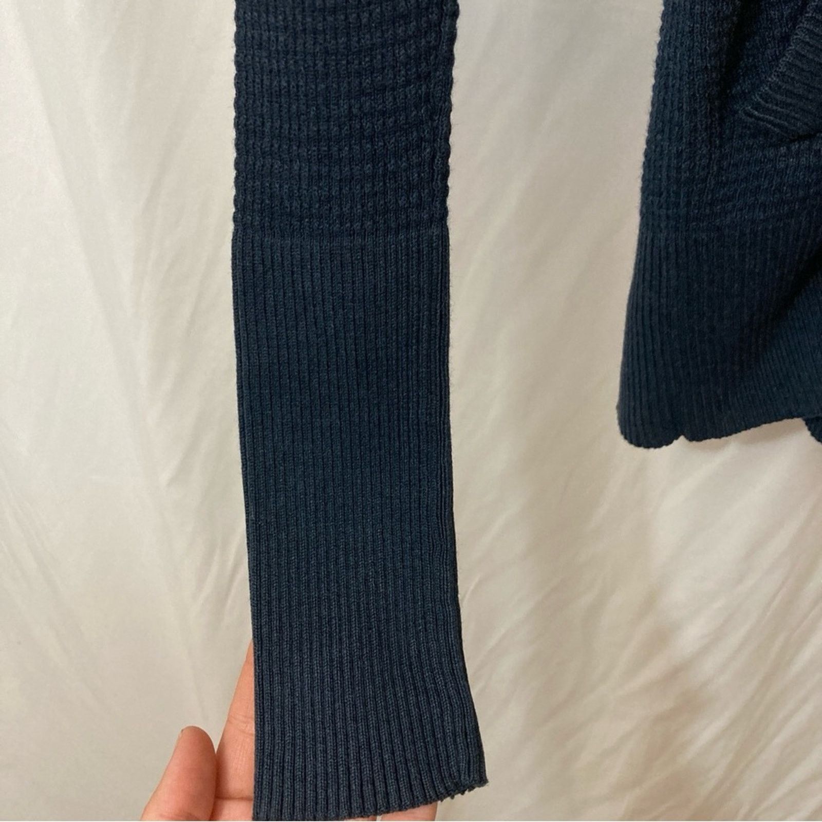 American Eagle Outfitters American Eagle Outfitters AEO Waffle Knit Cardigan Sweater Size S / US 4 / IT 40 - 5 Thumbnail