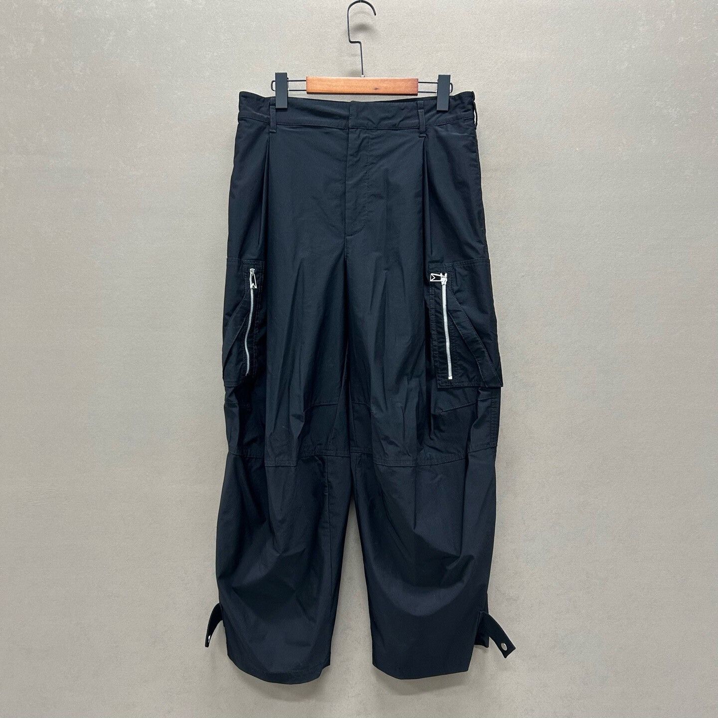 Bottega Veneta Bottega Veneta Black Cargo Pants Size US 32 / EU 48 - 1 Thumbnail