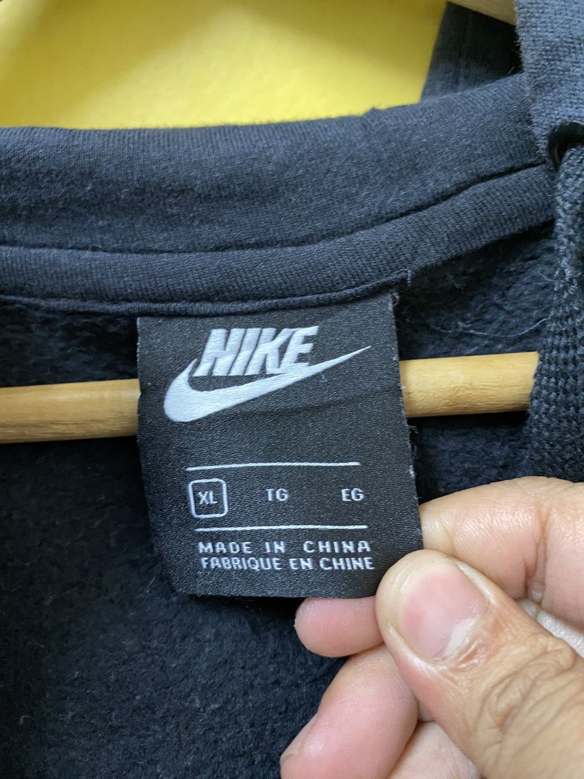 Nike Nike Sweater Zipper Black Colour Size US XL / EU 56 / 4 - 4 Thumbnail